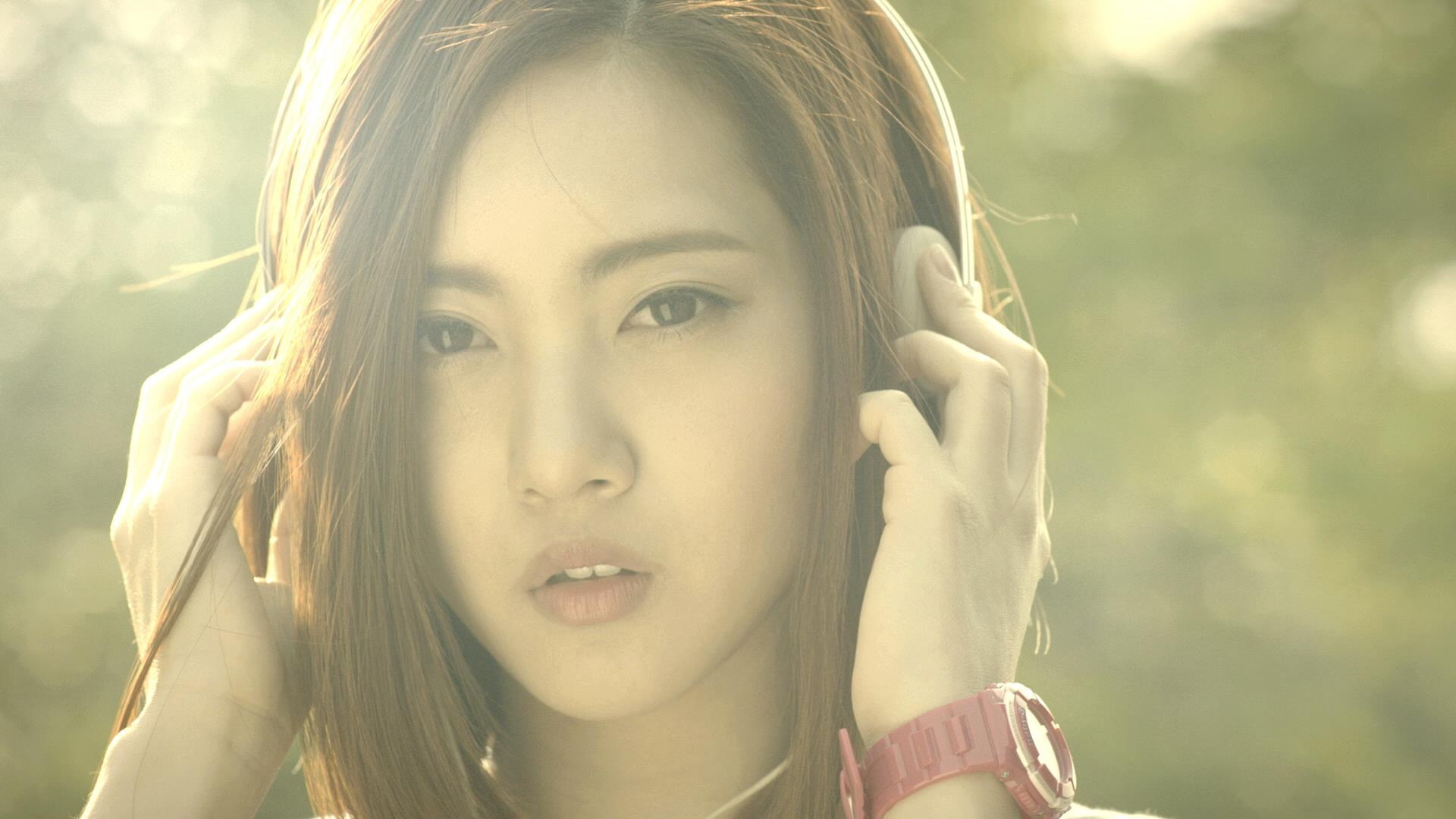 美女 忧郁 可爱