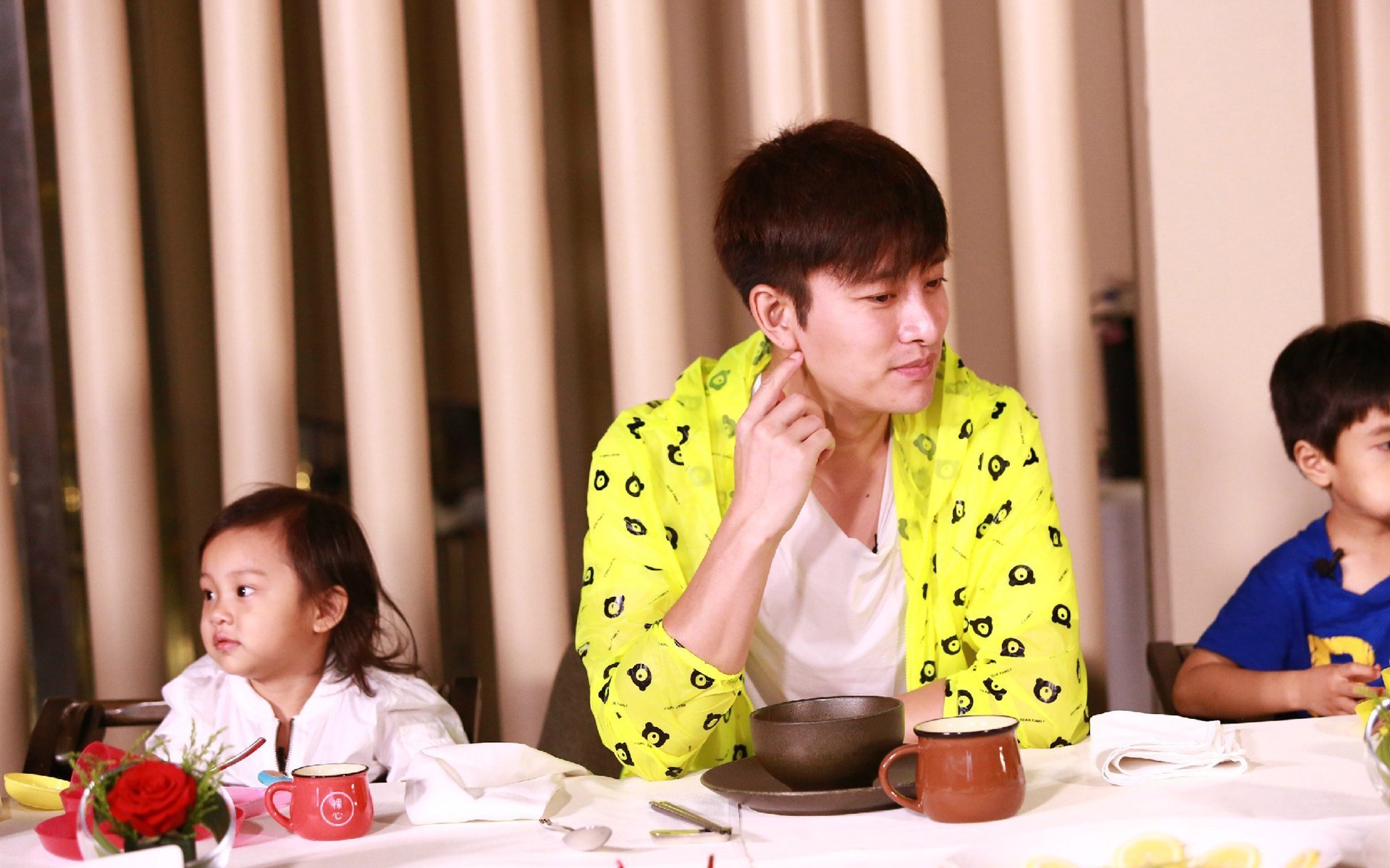 甜馨 贾乃亮 爸爸回来了 搞怪 逗趣 萌娃