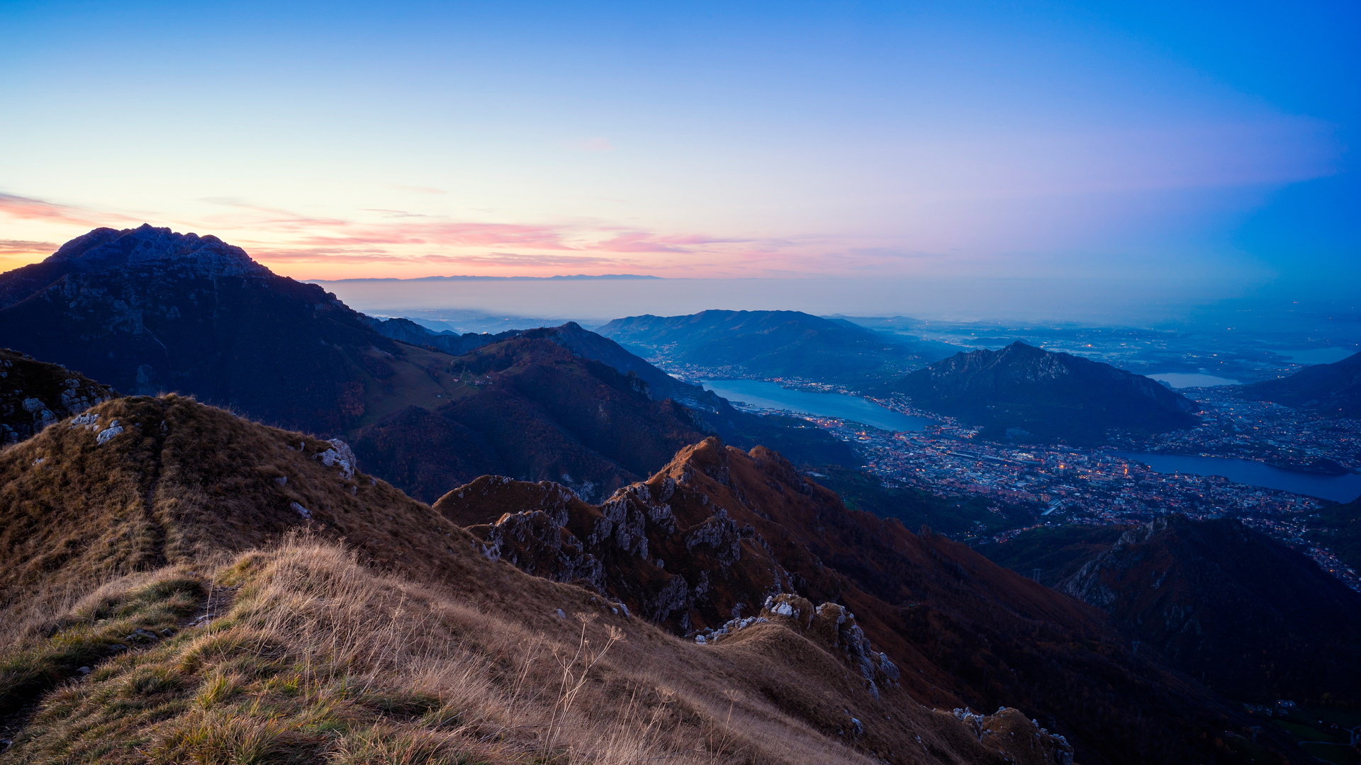 风景 风光 黄昏 落日 山 城镇