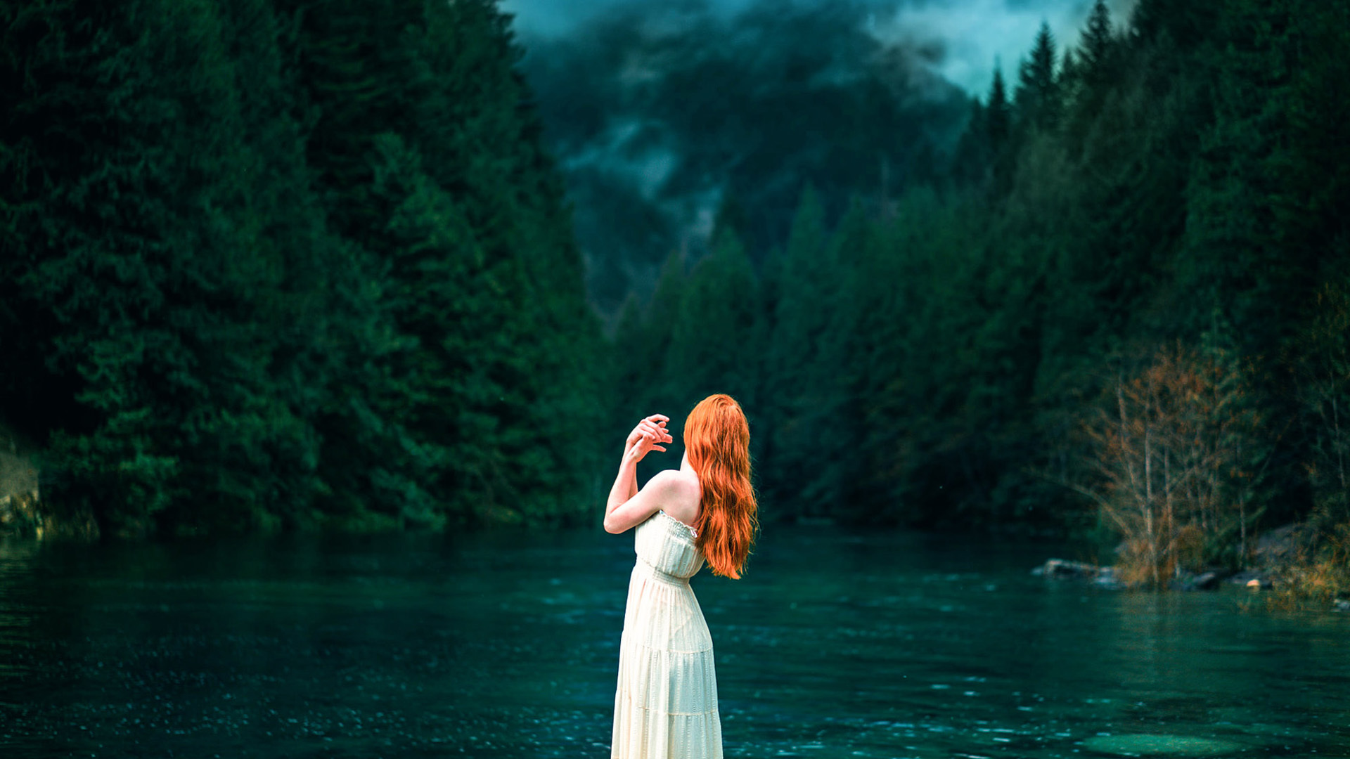 欧美女神 森林 长发