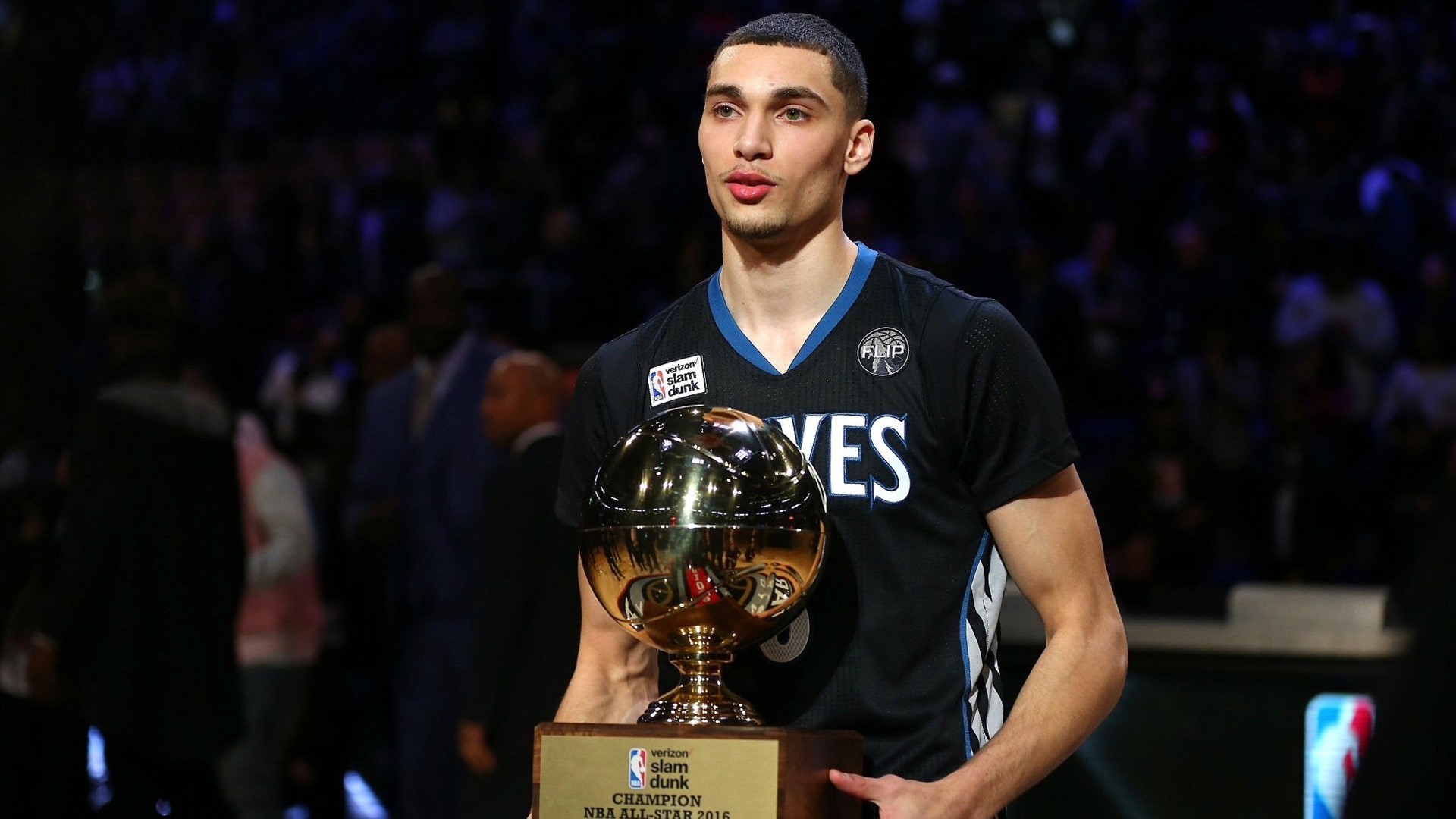 体育 篮球 拉文