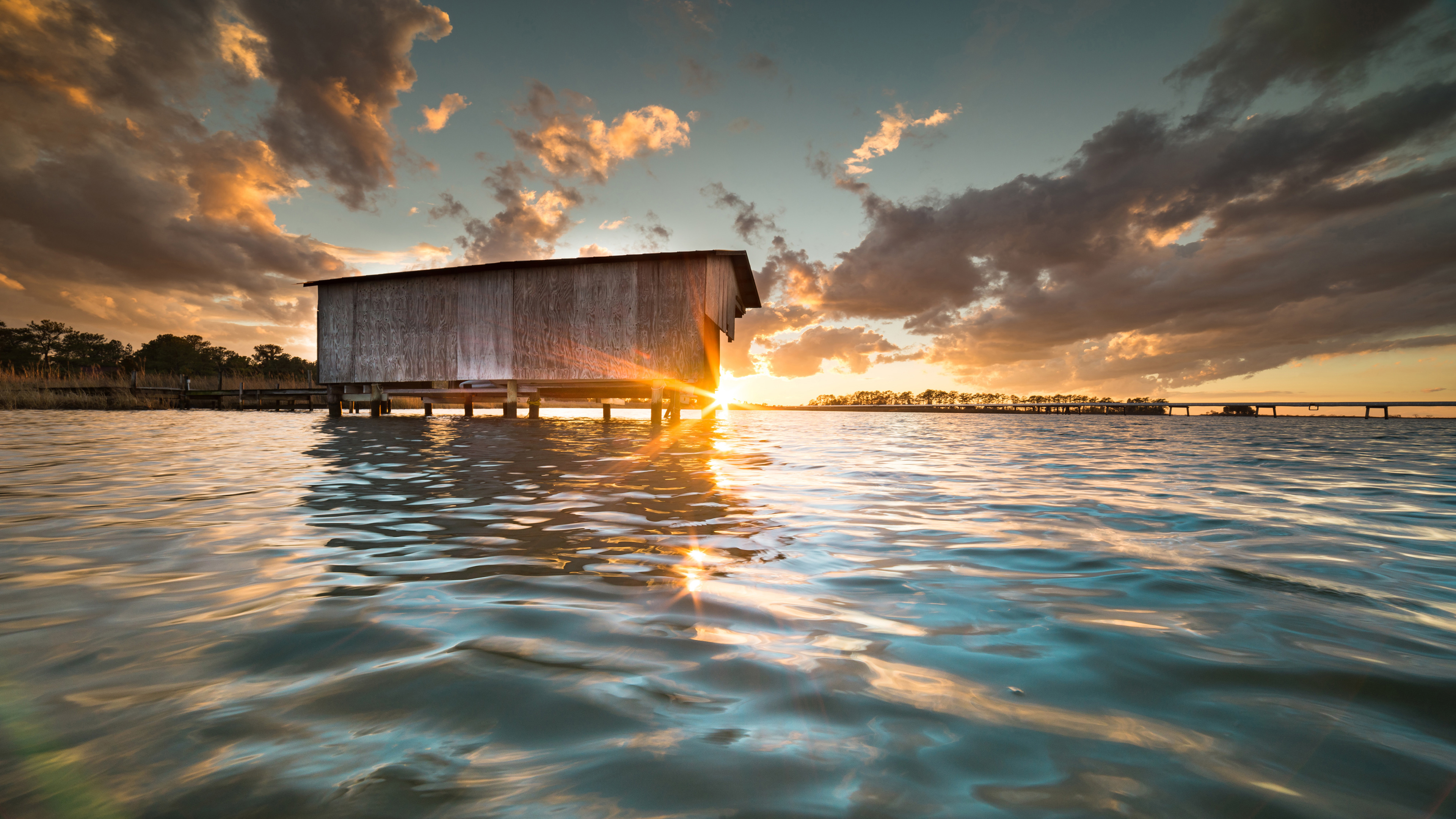 4K 风景 夕阳 栈桥 木屋 黄昏