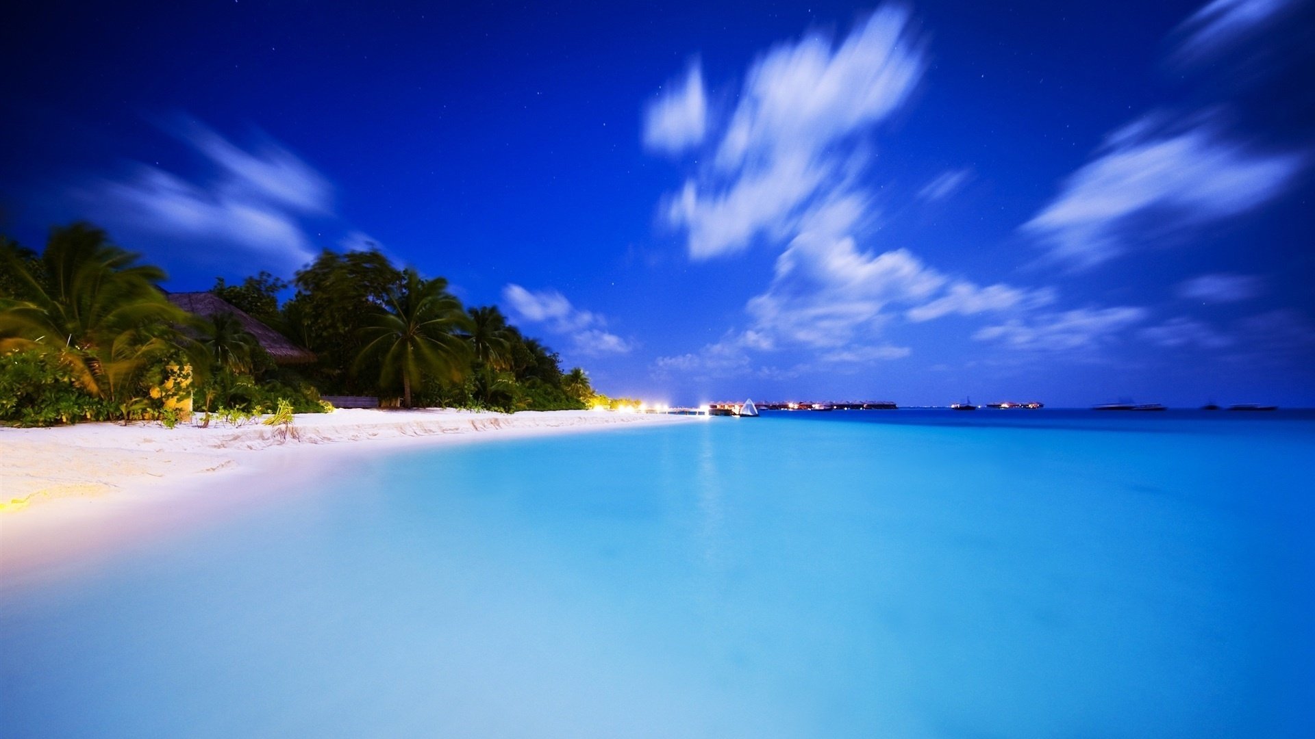 风景 海景 蓝天 大海 儿童桌面专用
