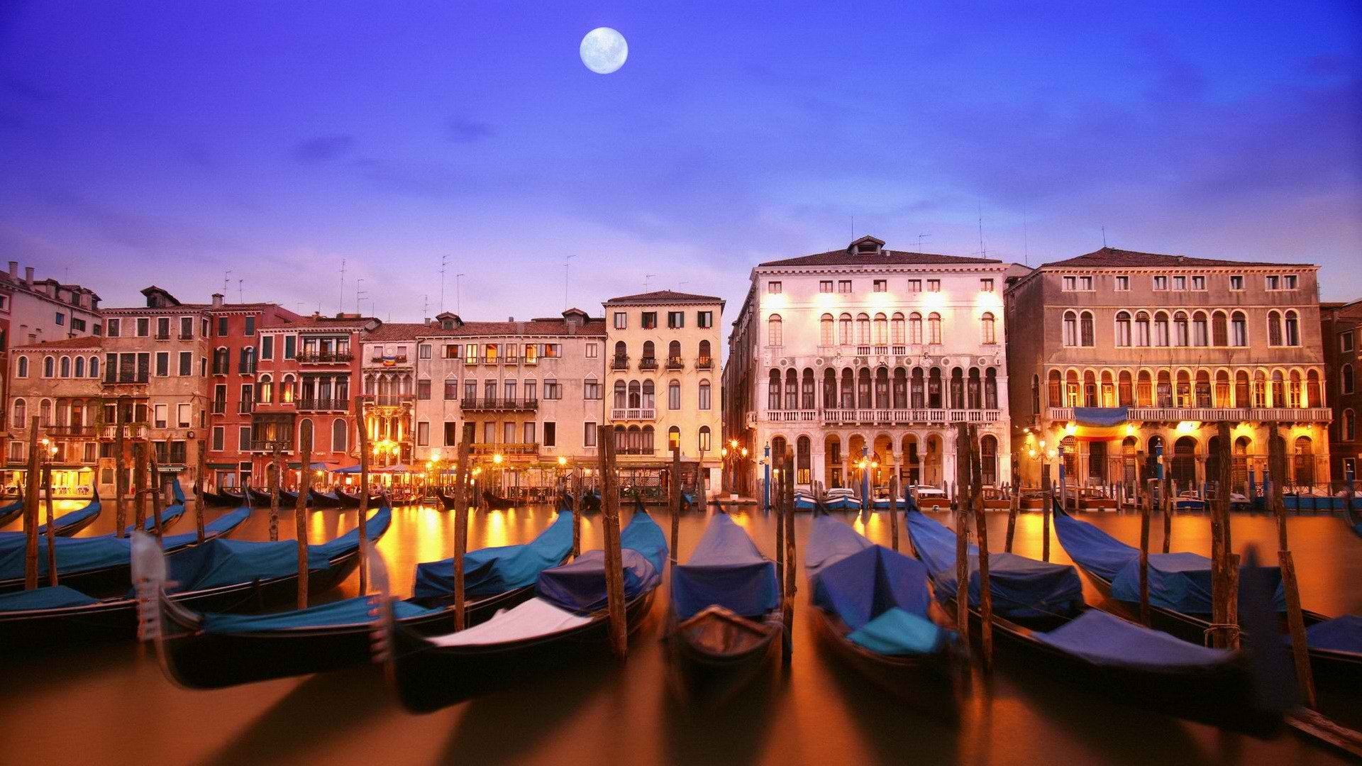 威尼斯 旅游胜地 自然 风光 城市 水城 夜景 夜晚 月亮 安静 船