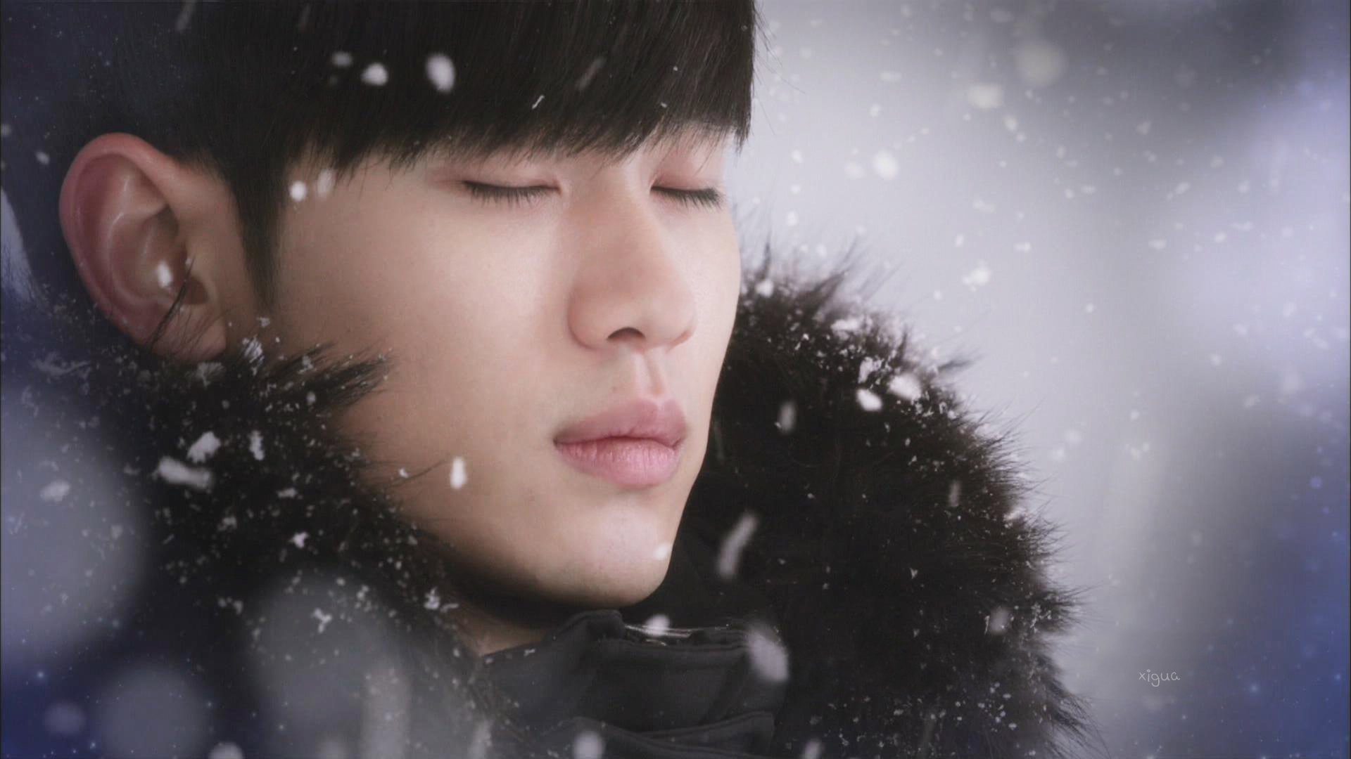 影视剧照 来自星星的你 韩剧 明星 都敏俊 教授 千颂伊 全智贤 金秀贤