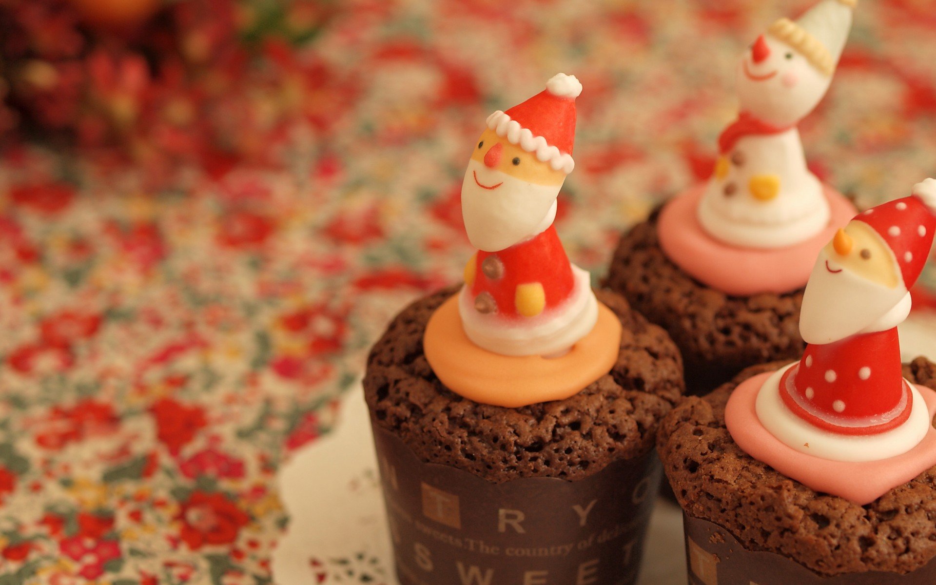 美食  清新 一口一口吃掉忧愁 食物 甜点 糕点 吃货 圣诞老人