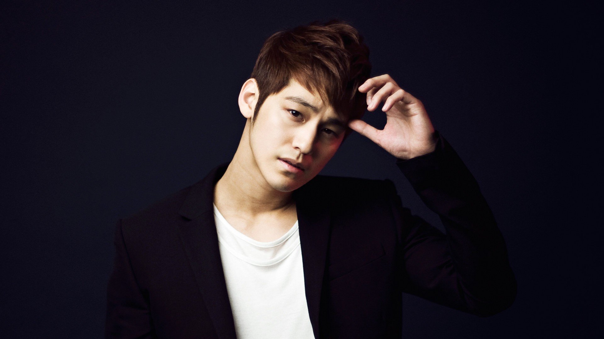 明星 韩国 金范 帅哥