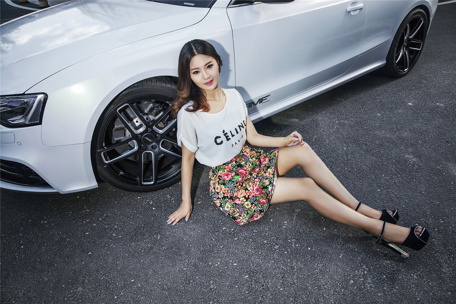 美女 模特 车模 奥迪RS5 温洁 改联网