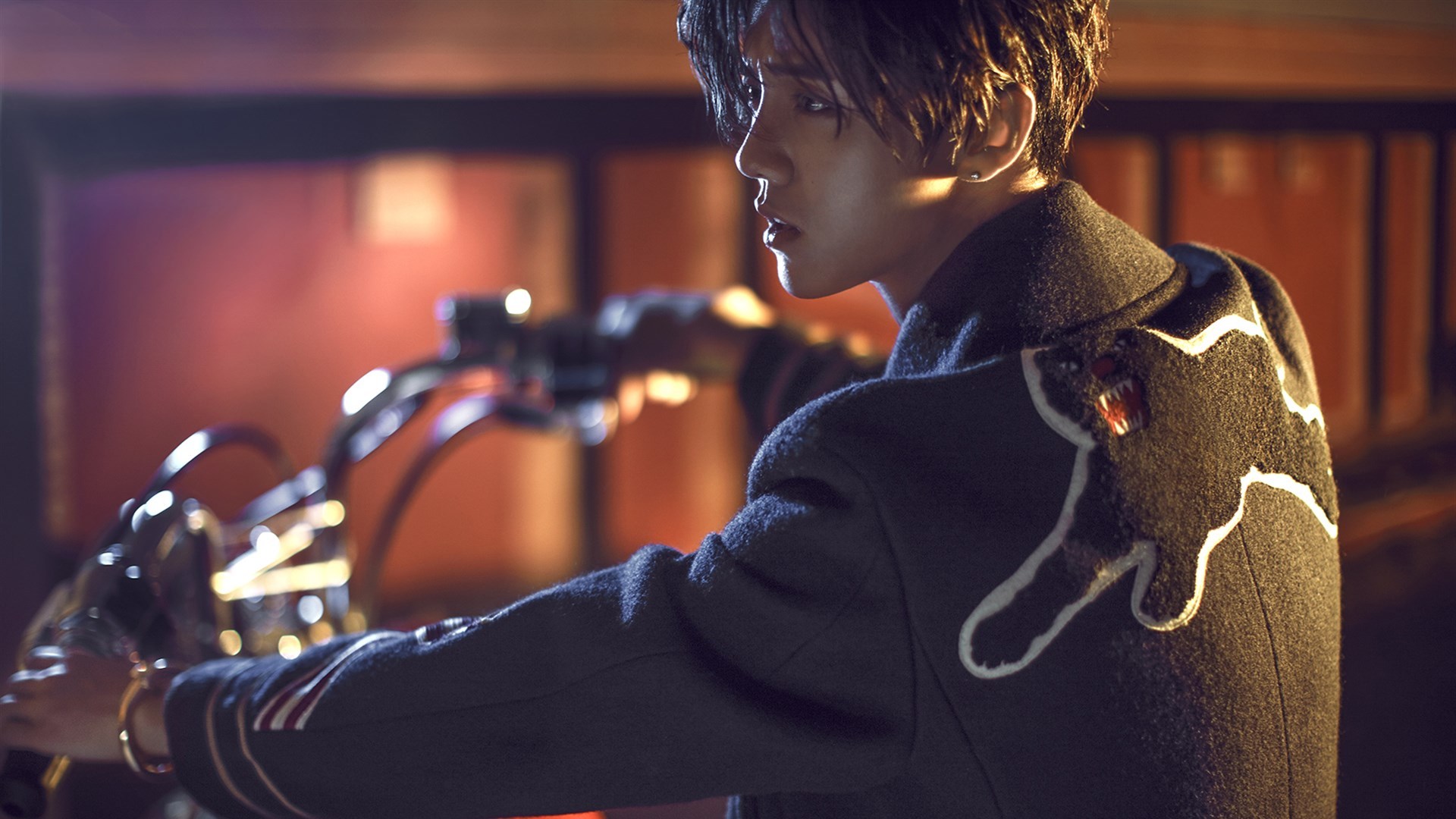 鹿晗 明星 酷炫机车