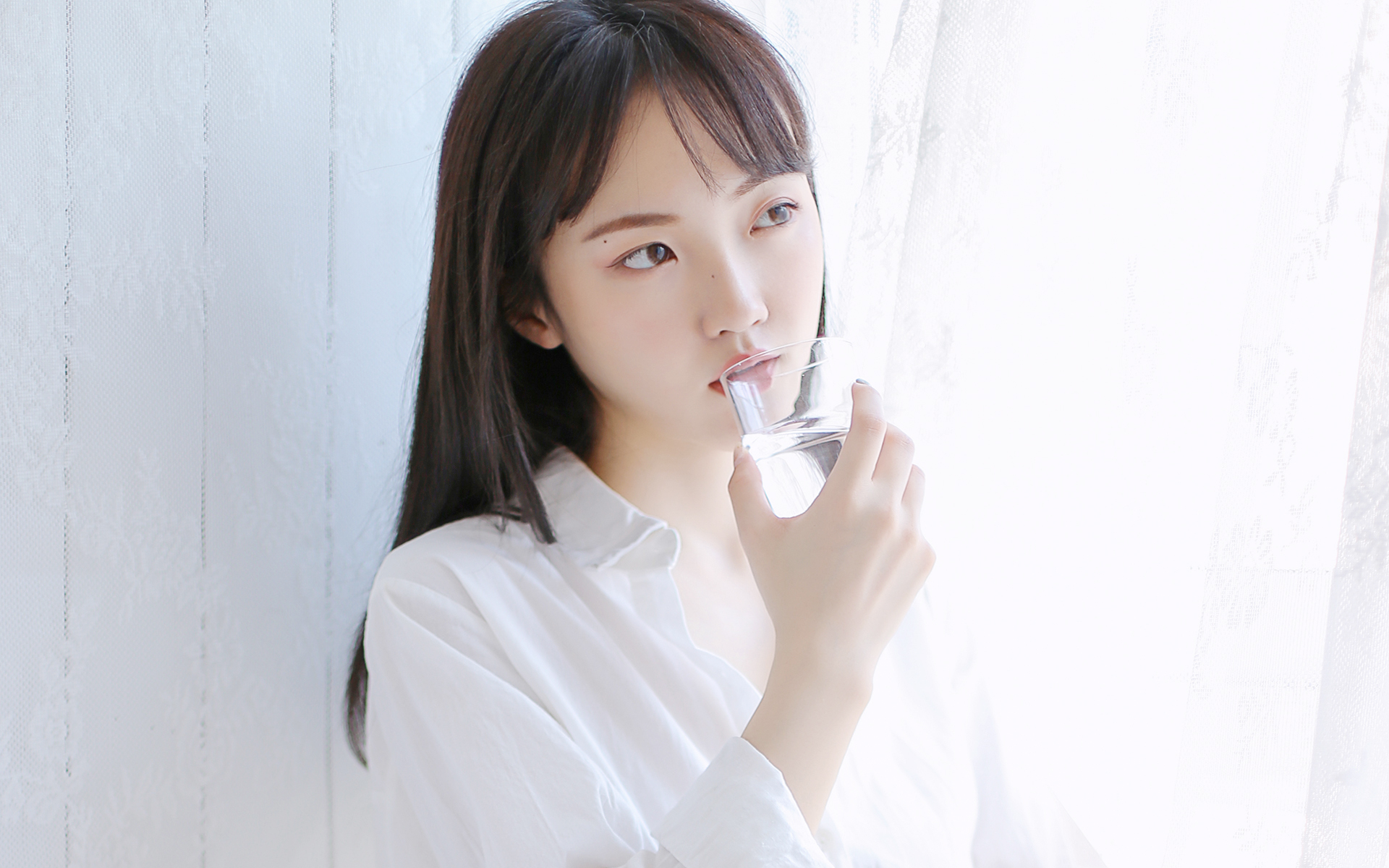 清纯  性感衬衫美女  诱惑