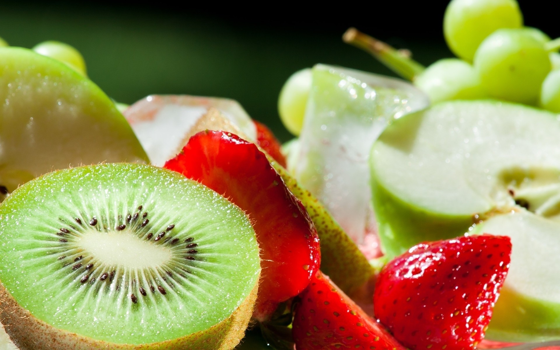 动感水果 猕猴桃 草莓