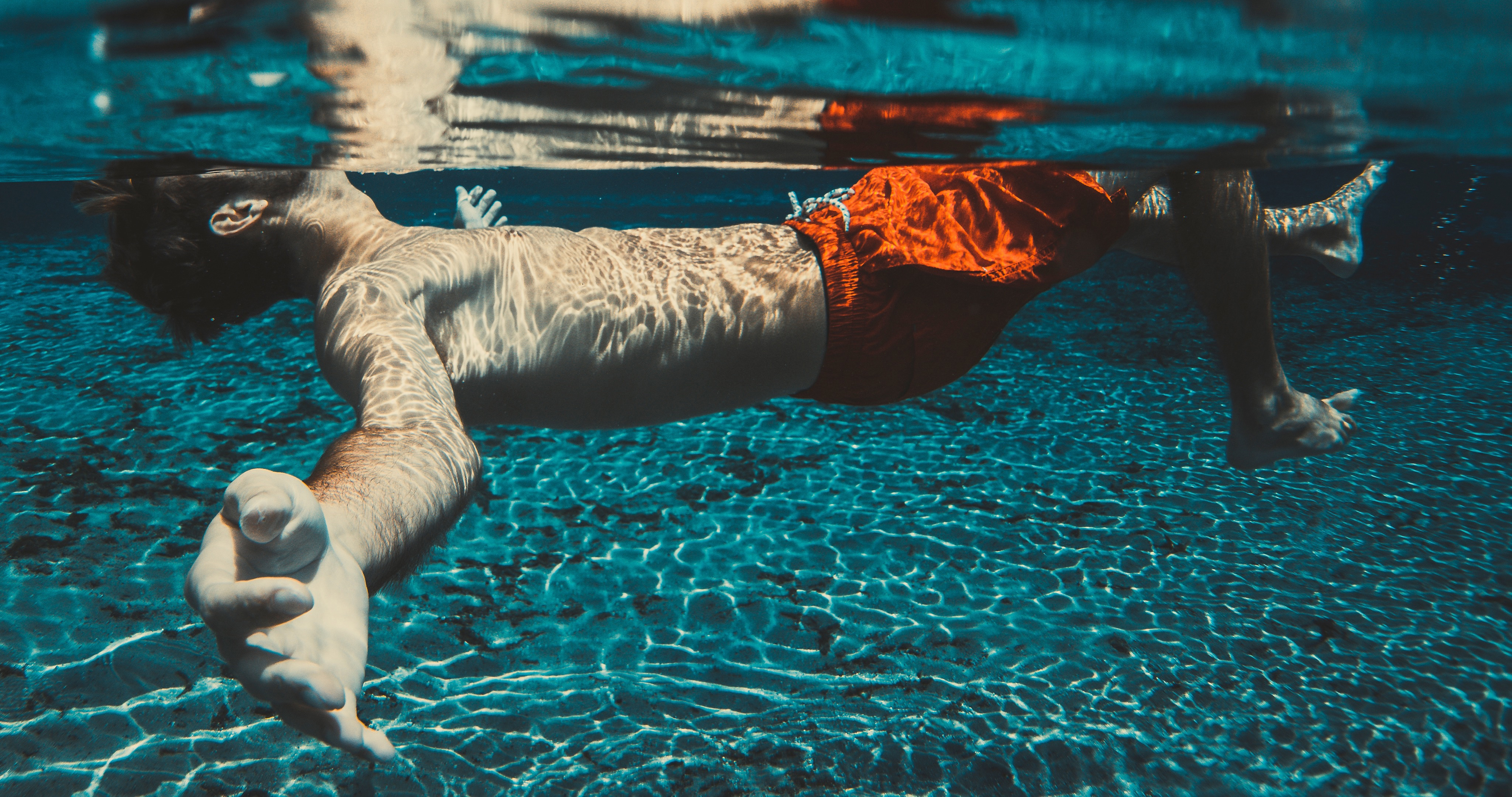 4K 水下摄影 炫酷 游泳