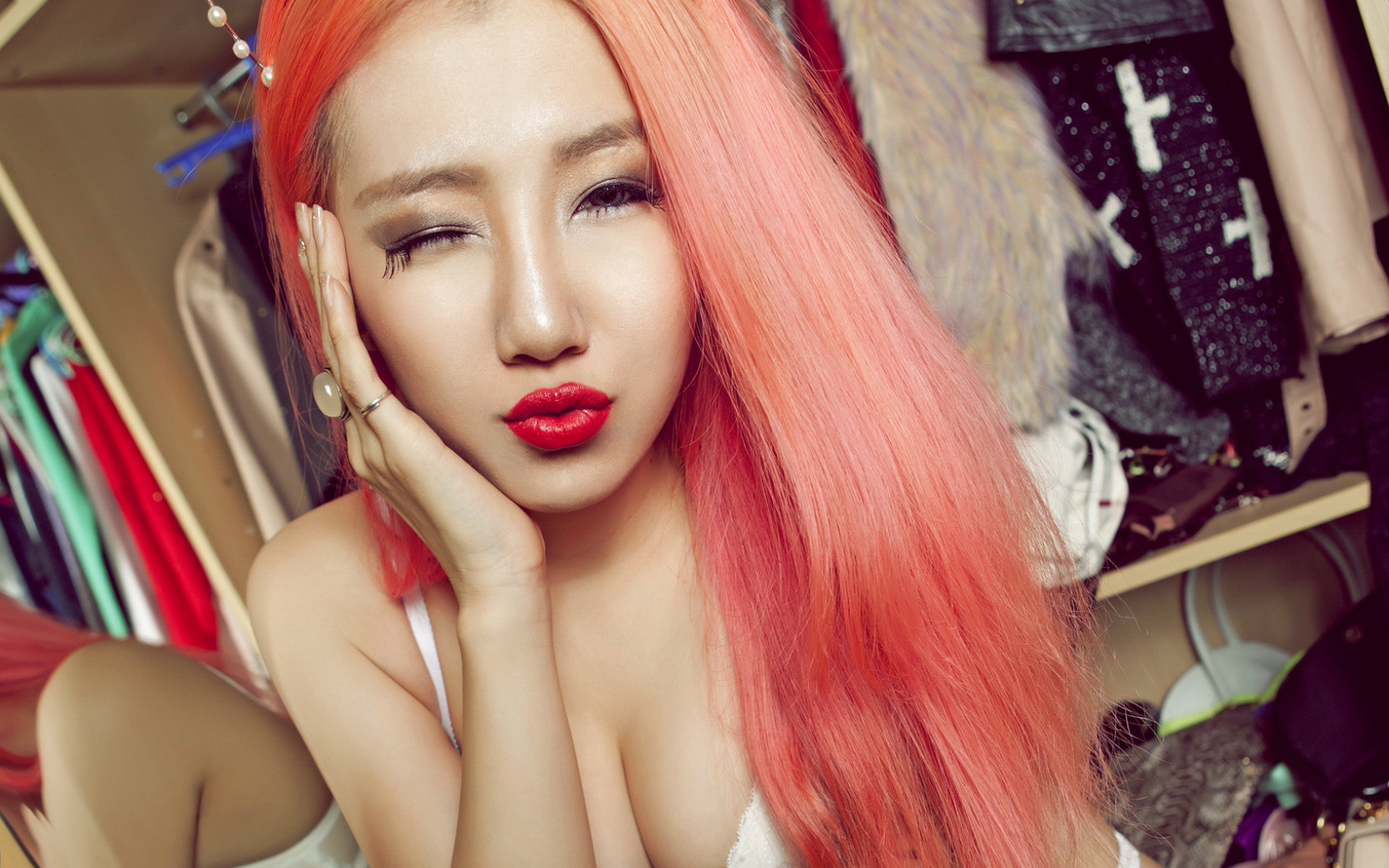 美女 性感 美腿 亚洲美女