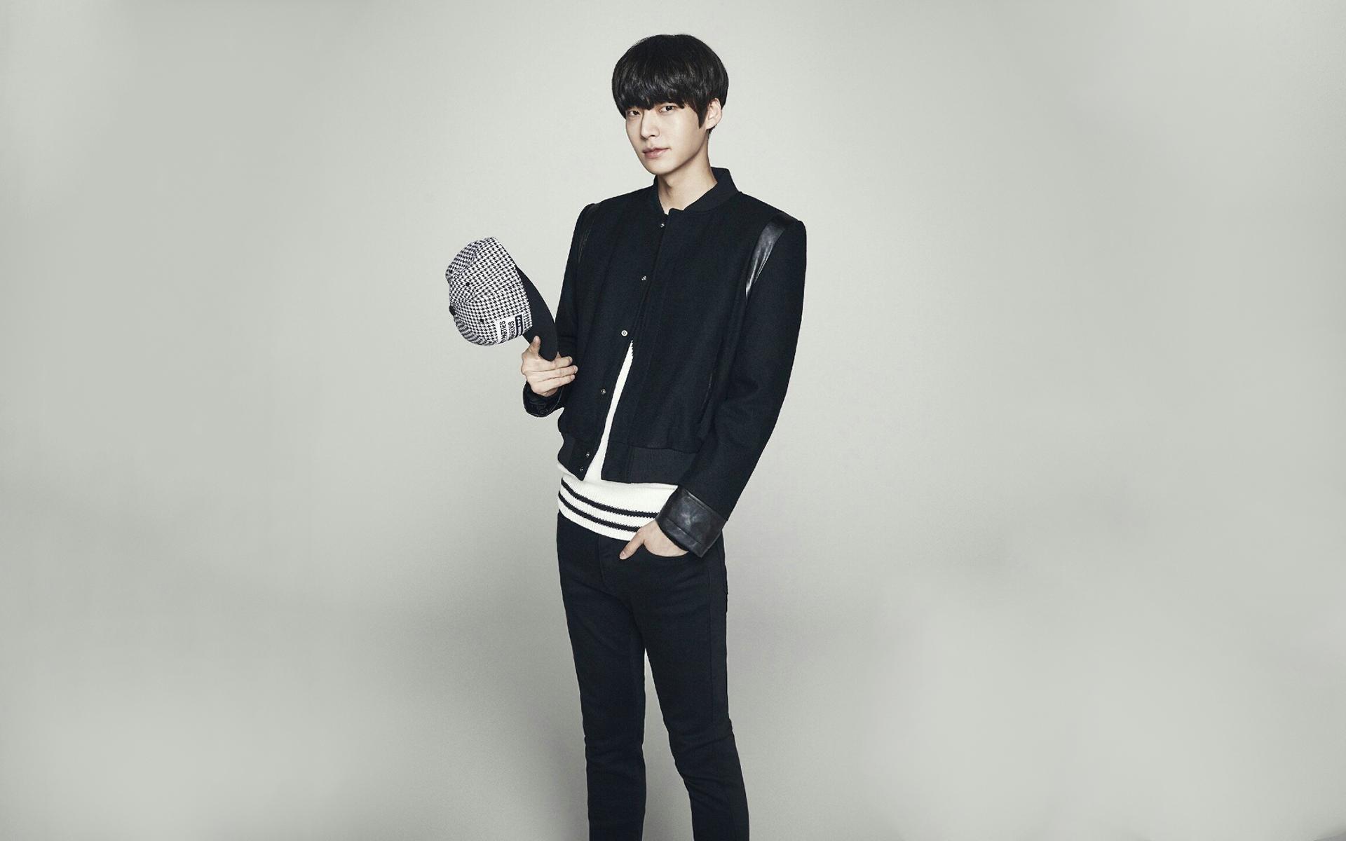 安宰贤 韩国 演员 小鲜肉 帅哥 明星