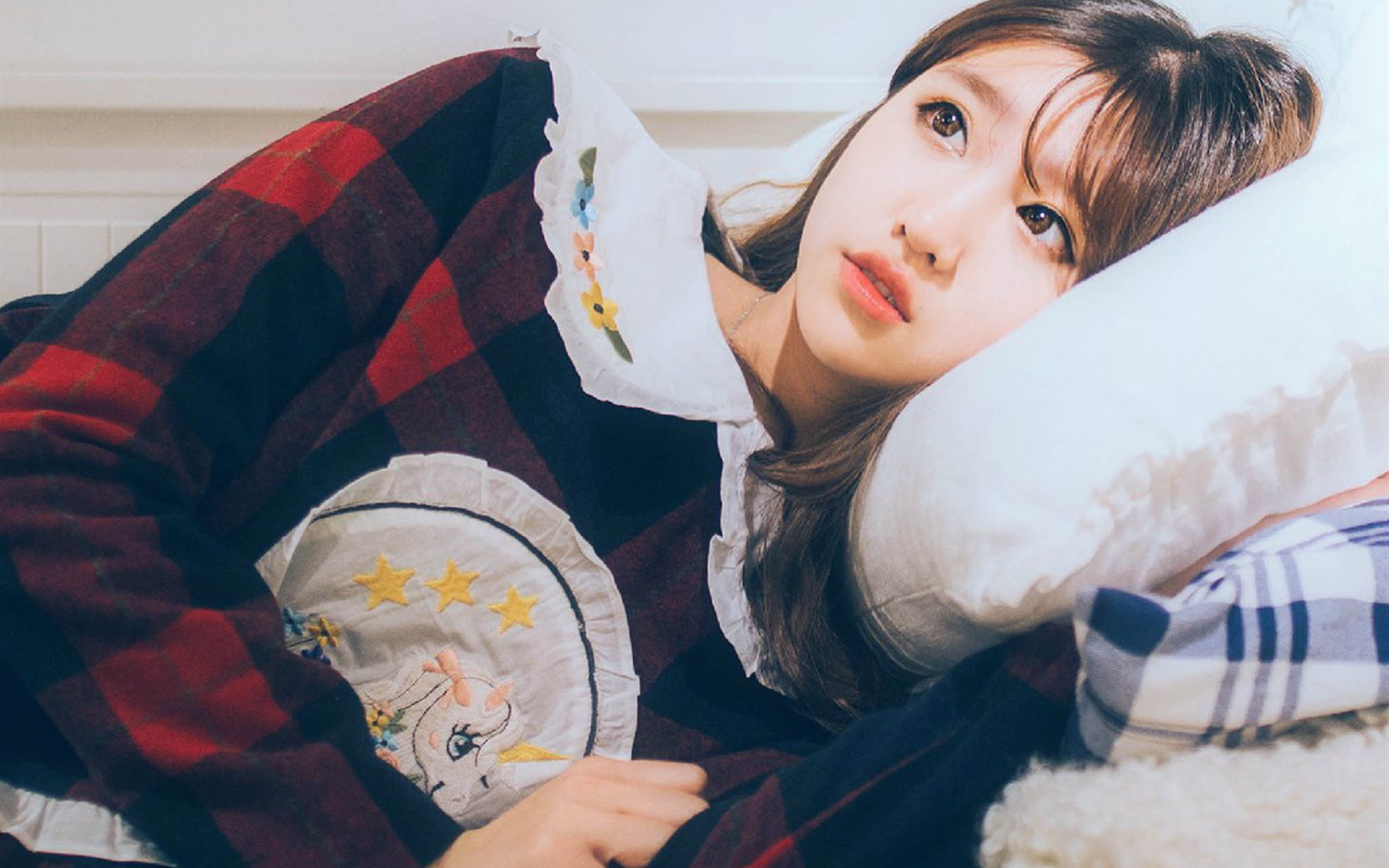 美女 清纯 文静 文艺女青年