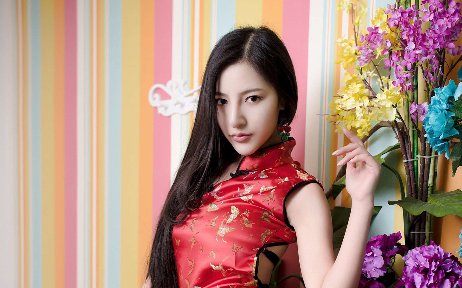 YOU物馆 长发 旗袍 性感 迷人 写真