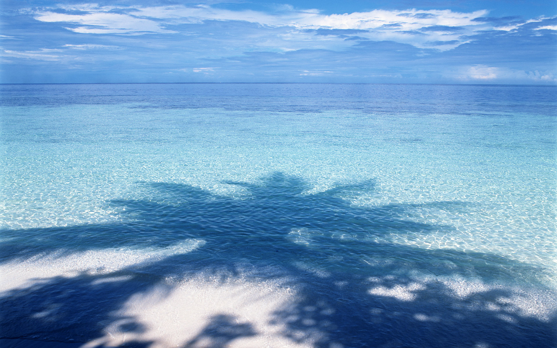 风景 海洋天堂 纯净 海水 大海 碧海蓝天 倒影