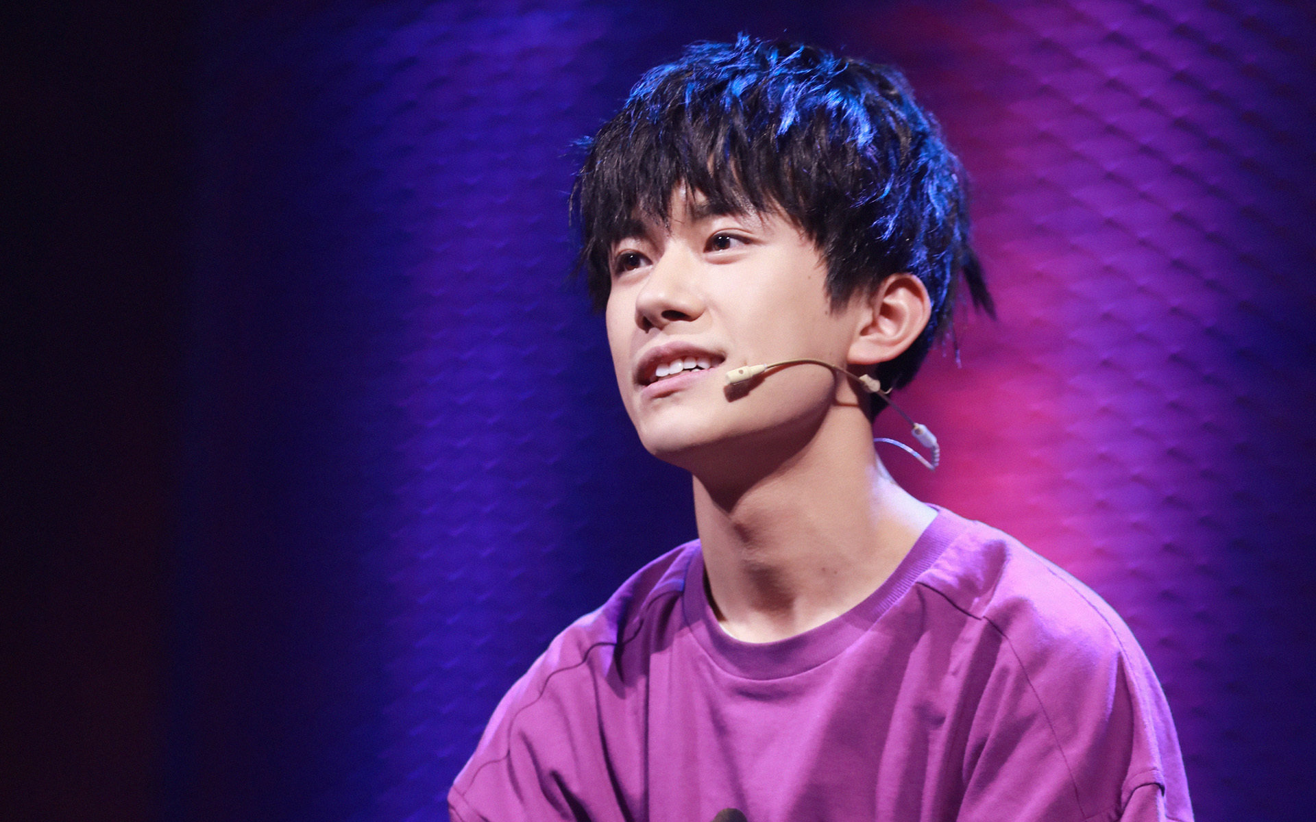 内地明星 易烊千玺 TFBOYS