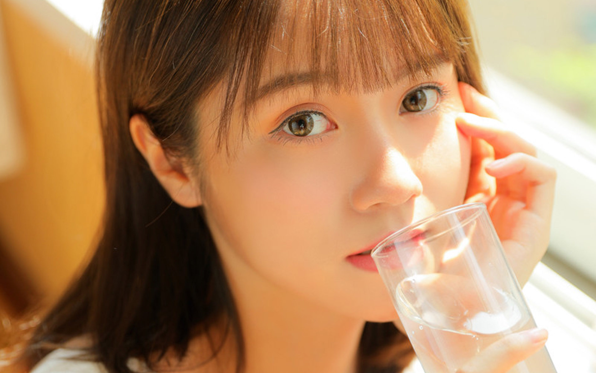 清纯  治愈系美女  居家  灵动  甜美  清新