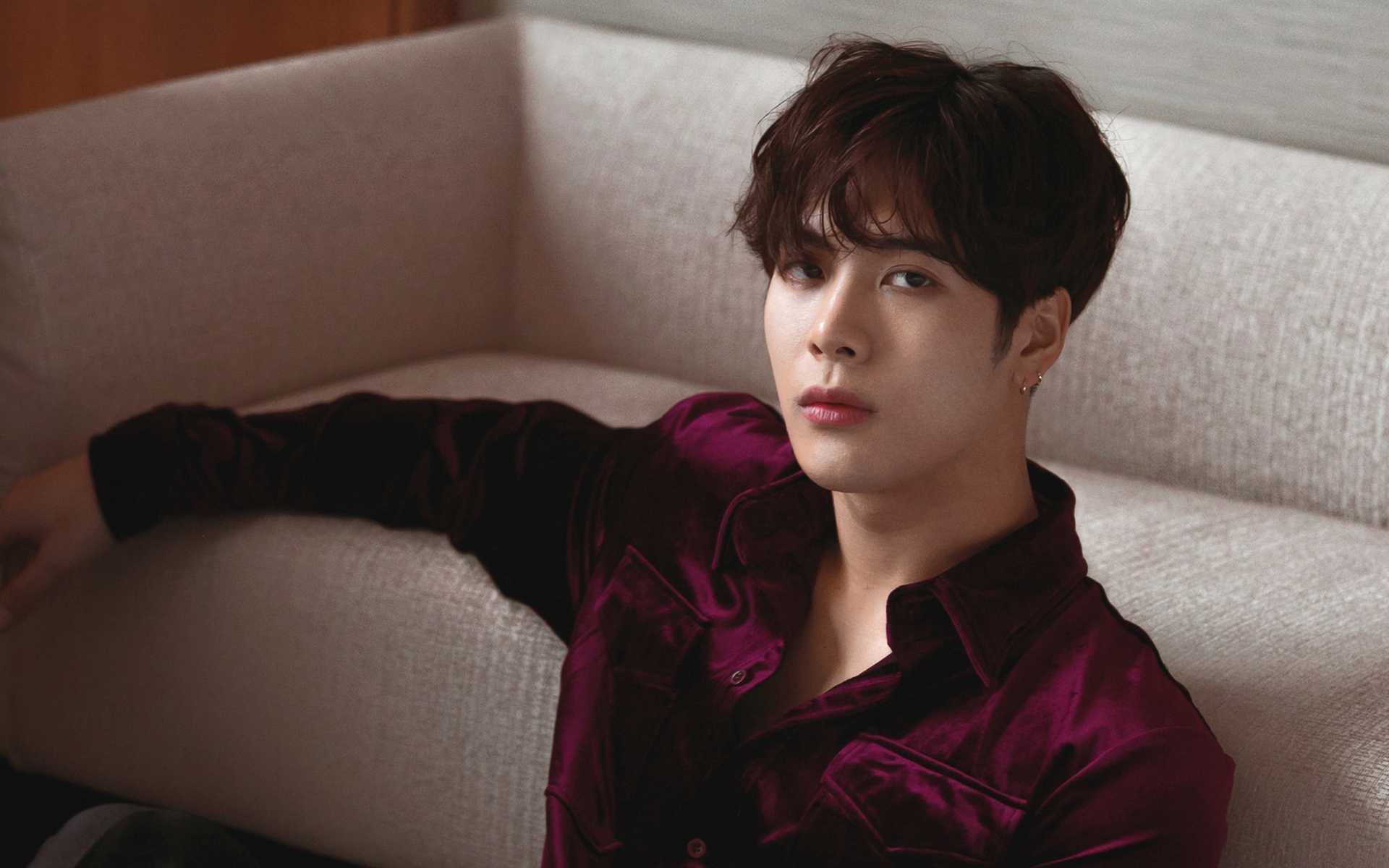 明星风尚 王嘉尔