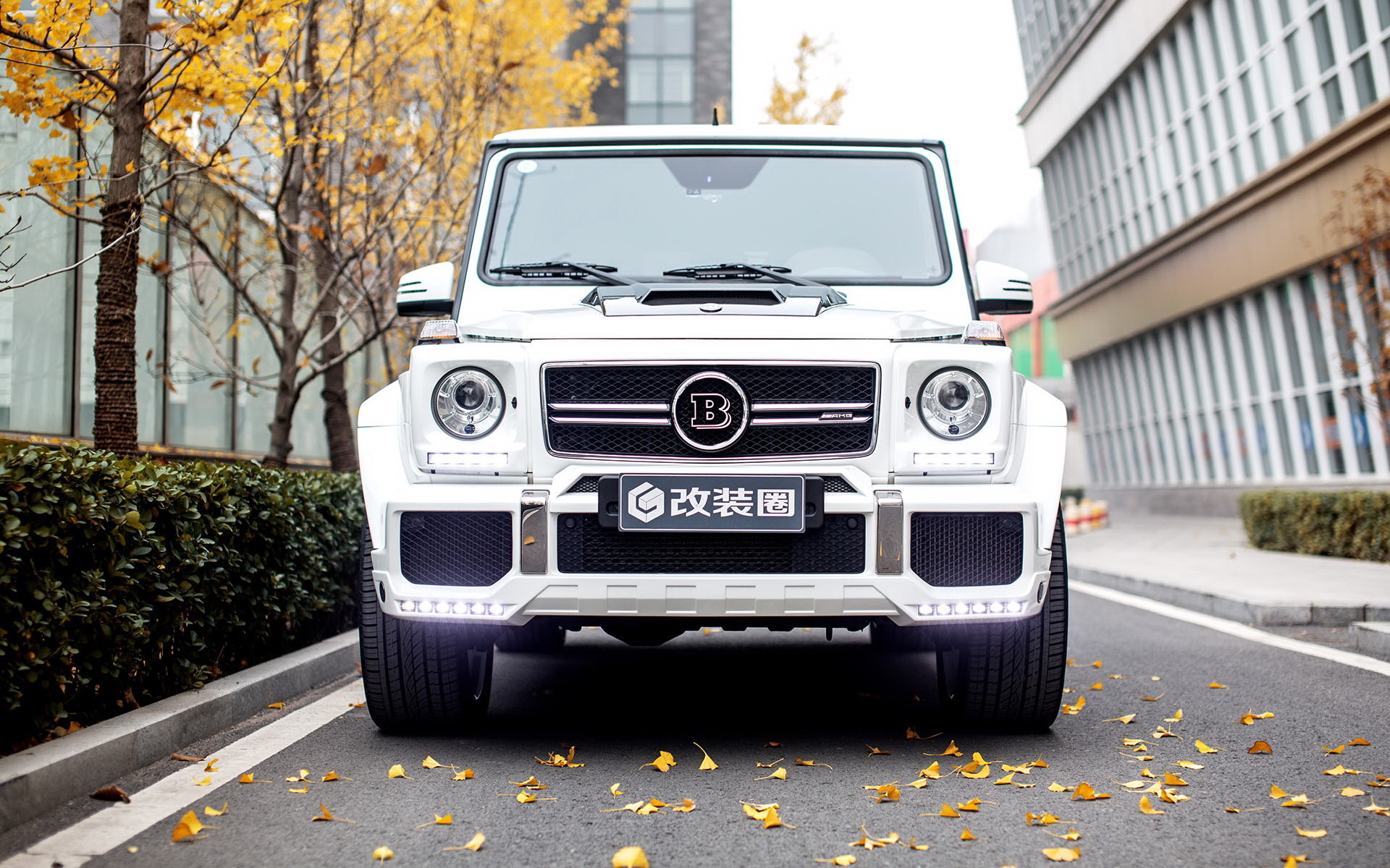 奔驰 改装车 宽屏