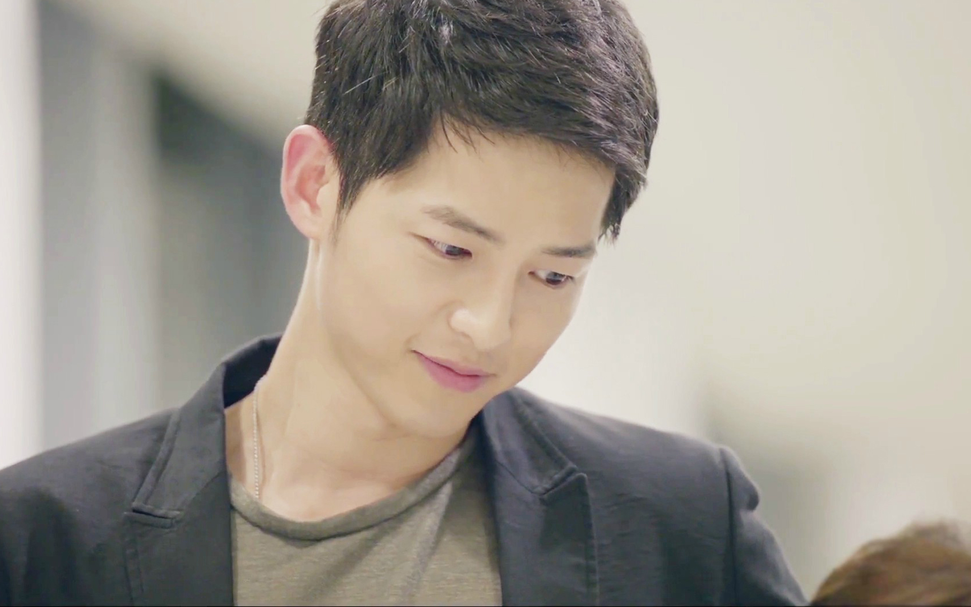 宋仲基 太阳的后裔 花美男 演员 主持人 明星