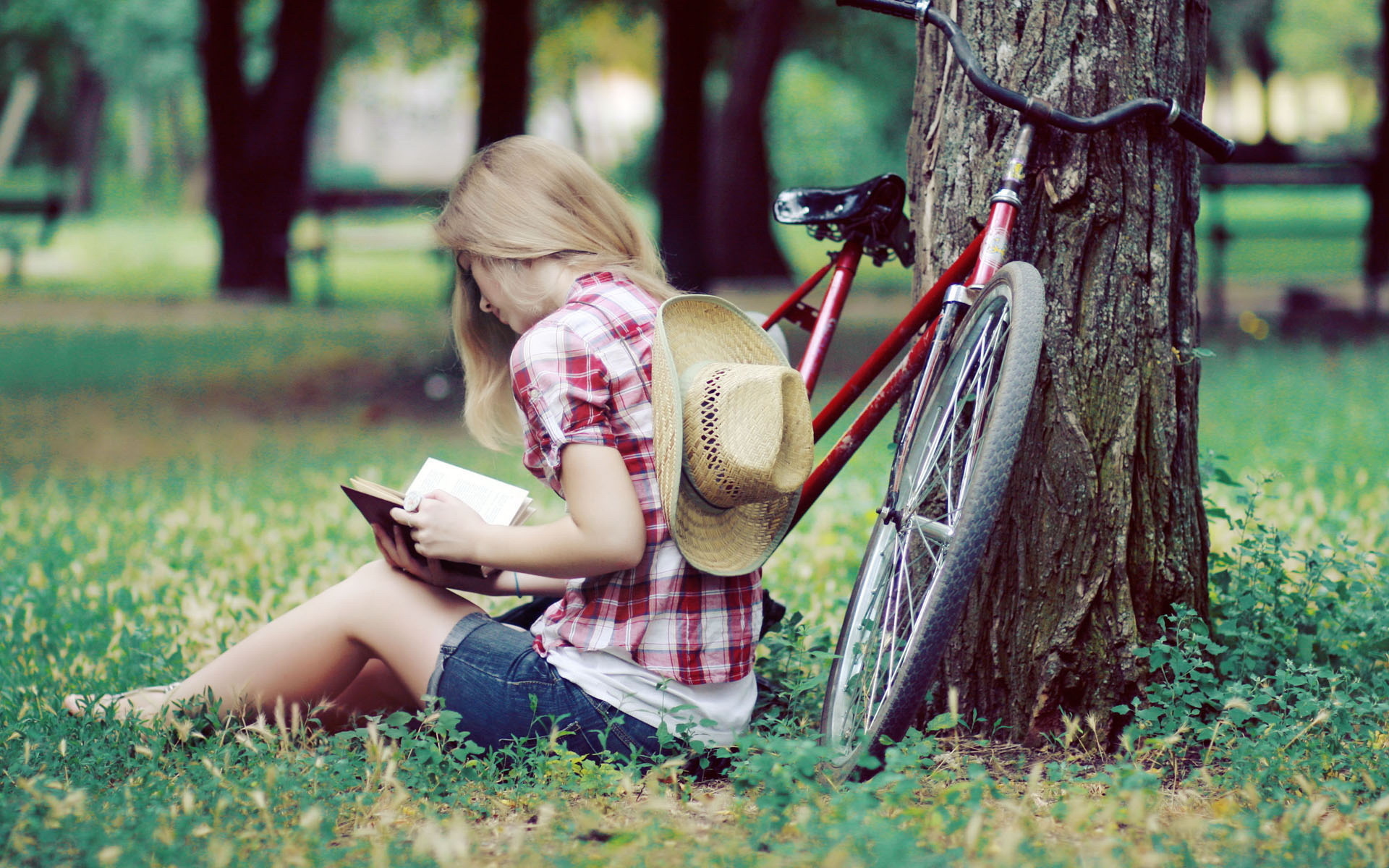 欧美女神 清纯文静 单车