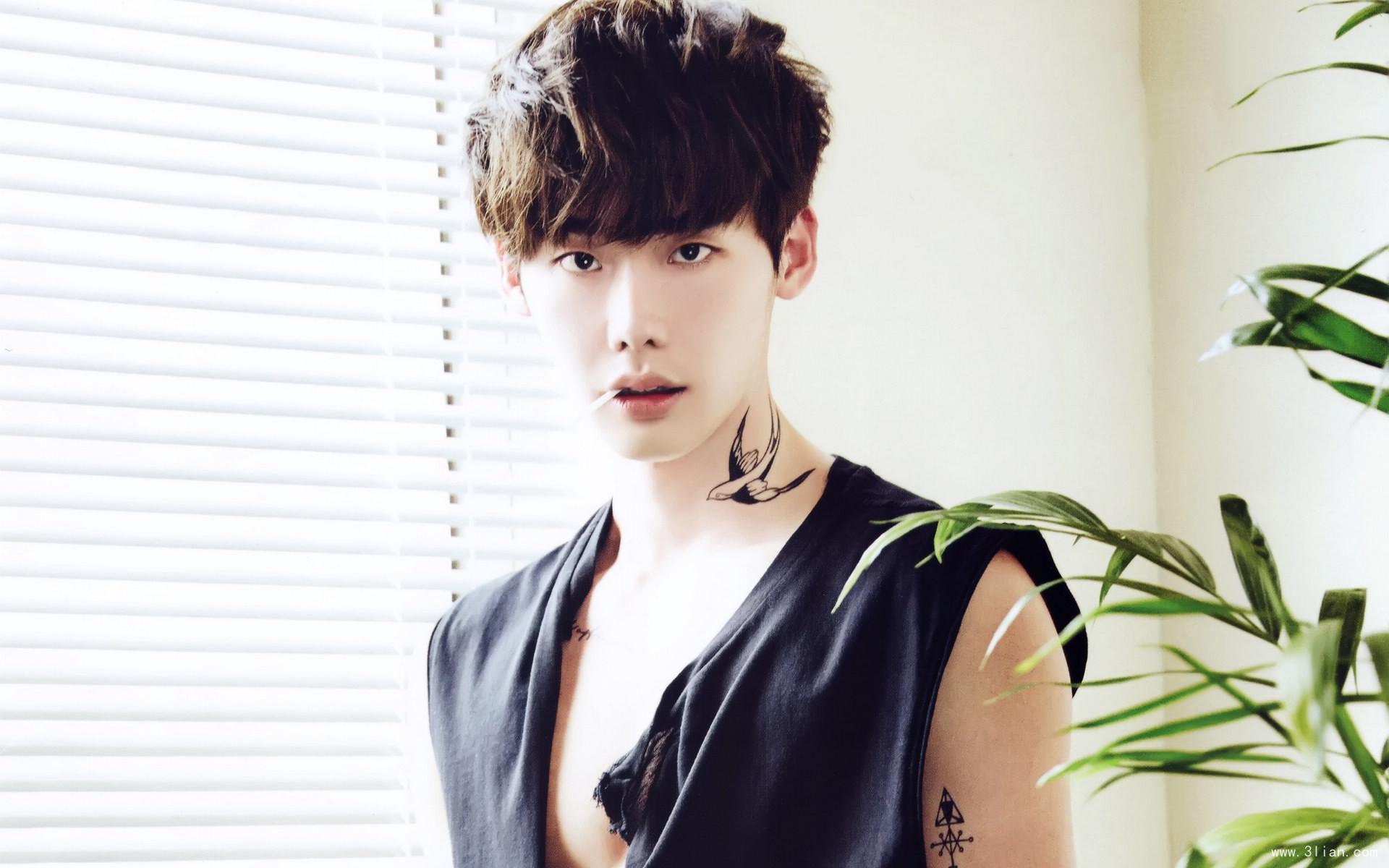 李钟硕 明星 帅哥 小鲜肉 欧巴 模特 演员