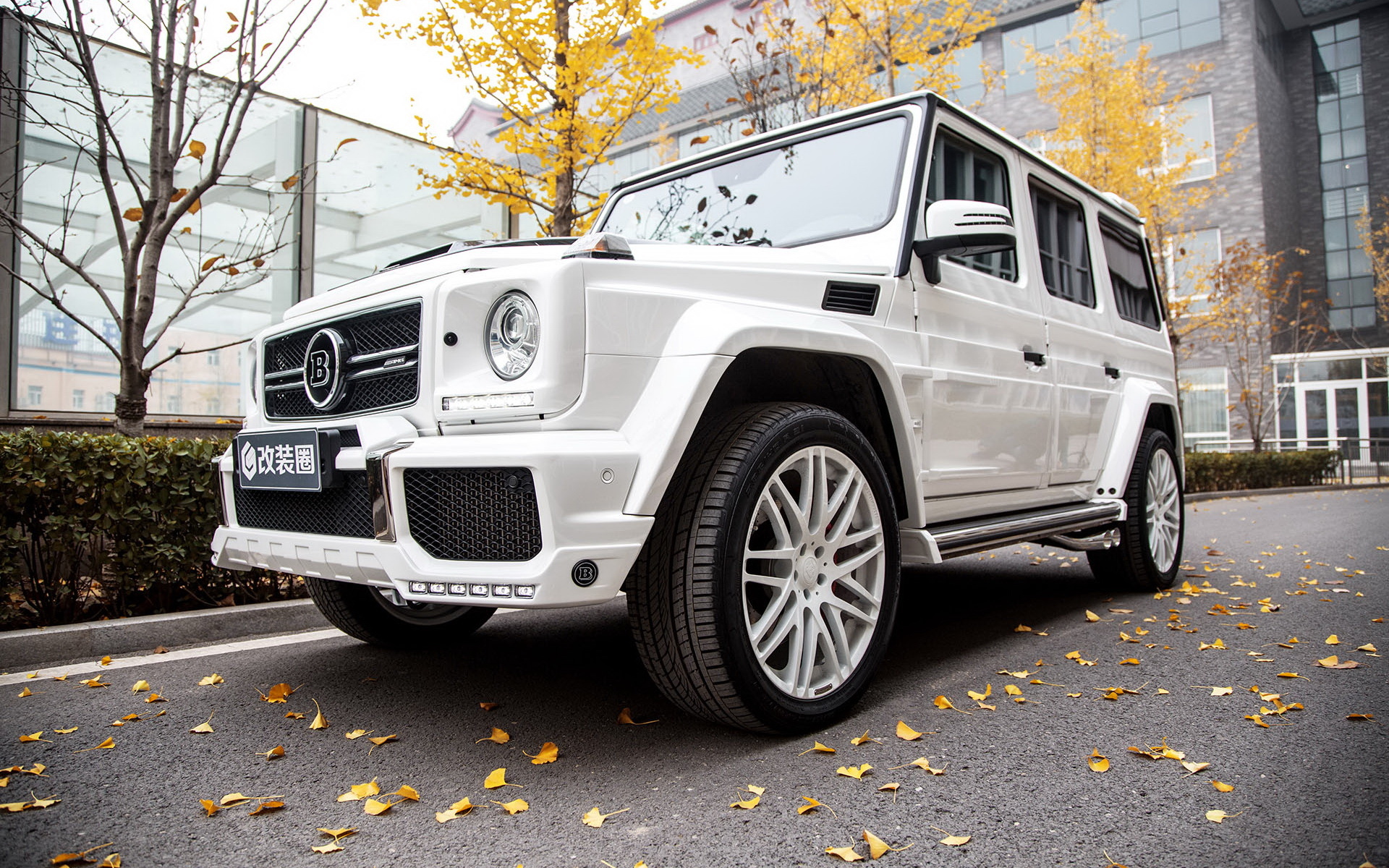 奔驰 改装车 宽屏