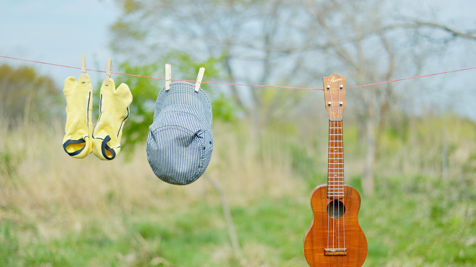 静物写真 吉他 帽子 袜子