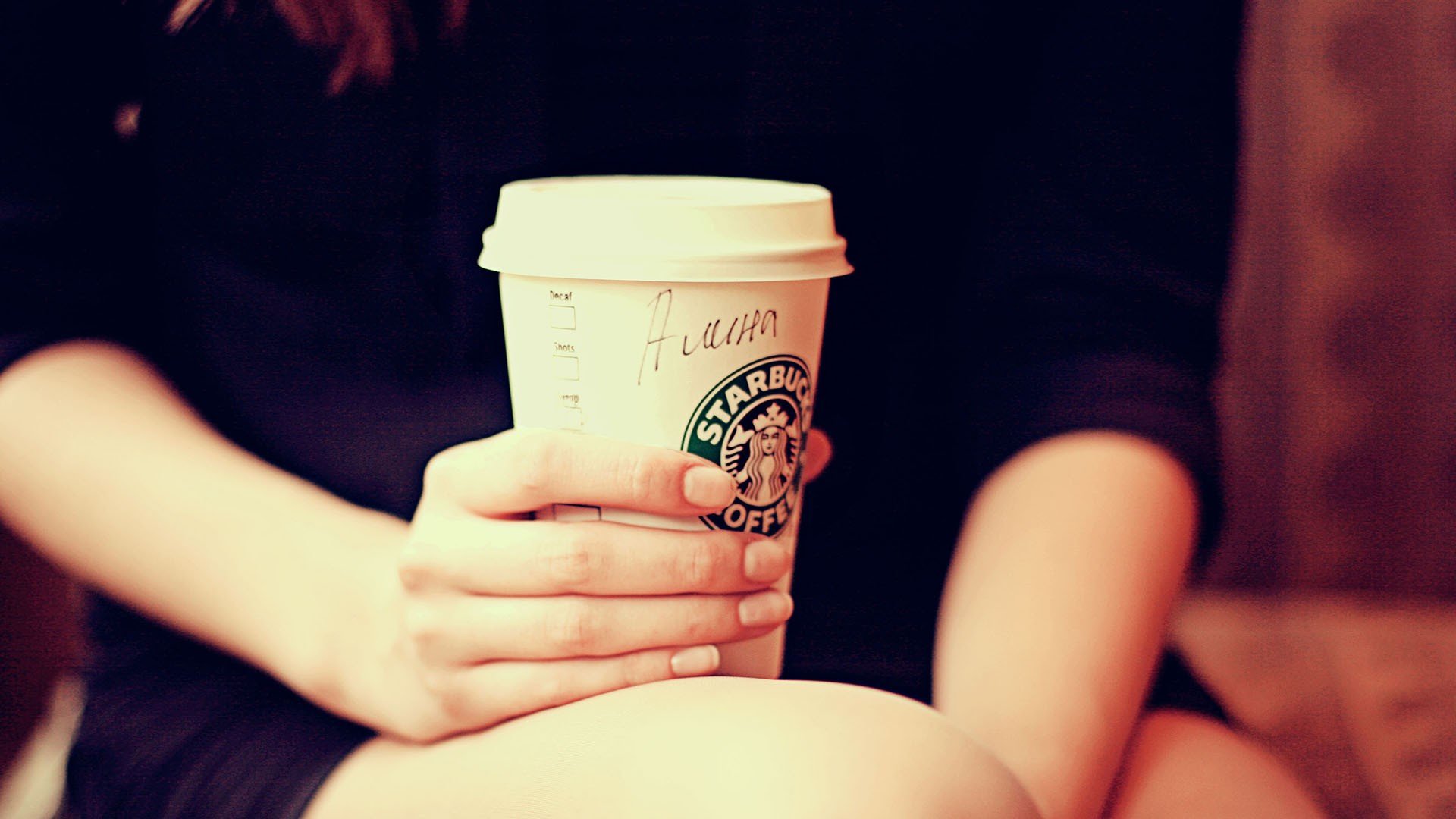 小清新 唯美 温馨 温暖 阳光 治愈系 安静 生活 慢生活 清新淡雅 温馨一刻 手 咖啡 杯子 星巴克