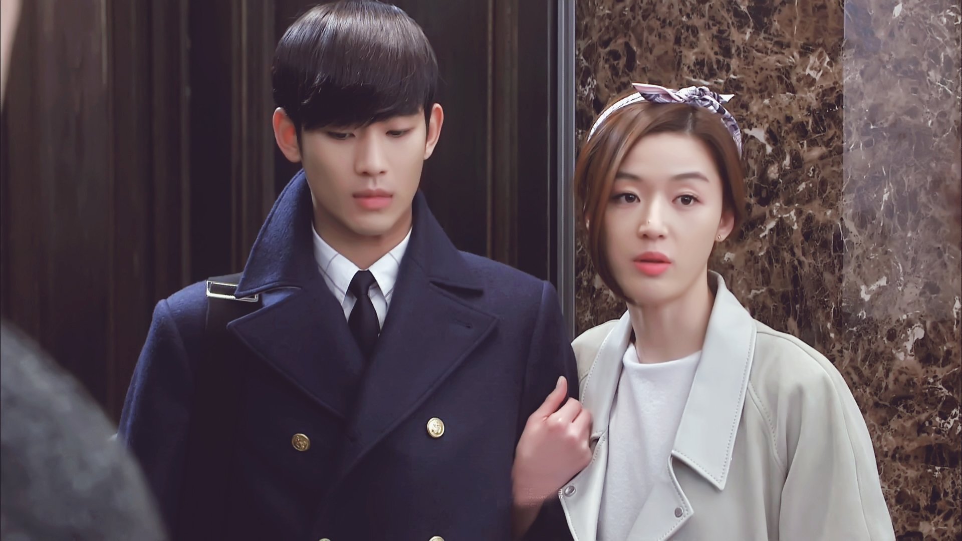 影视剧照 来自星星的你 韩剧 明星 都敏俊 教授 千颂伊 全智贤 金秀贤