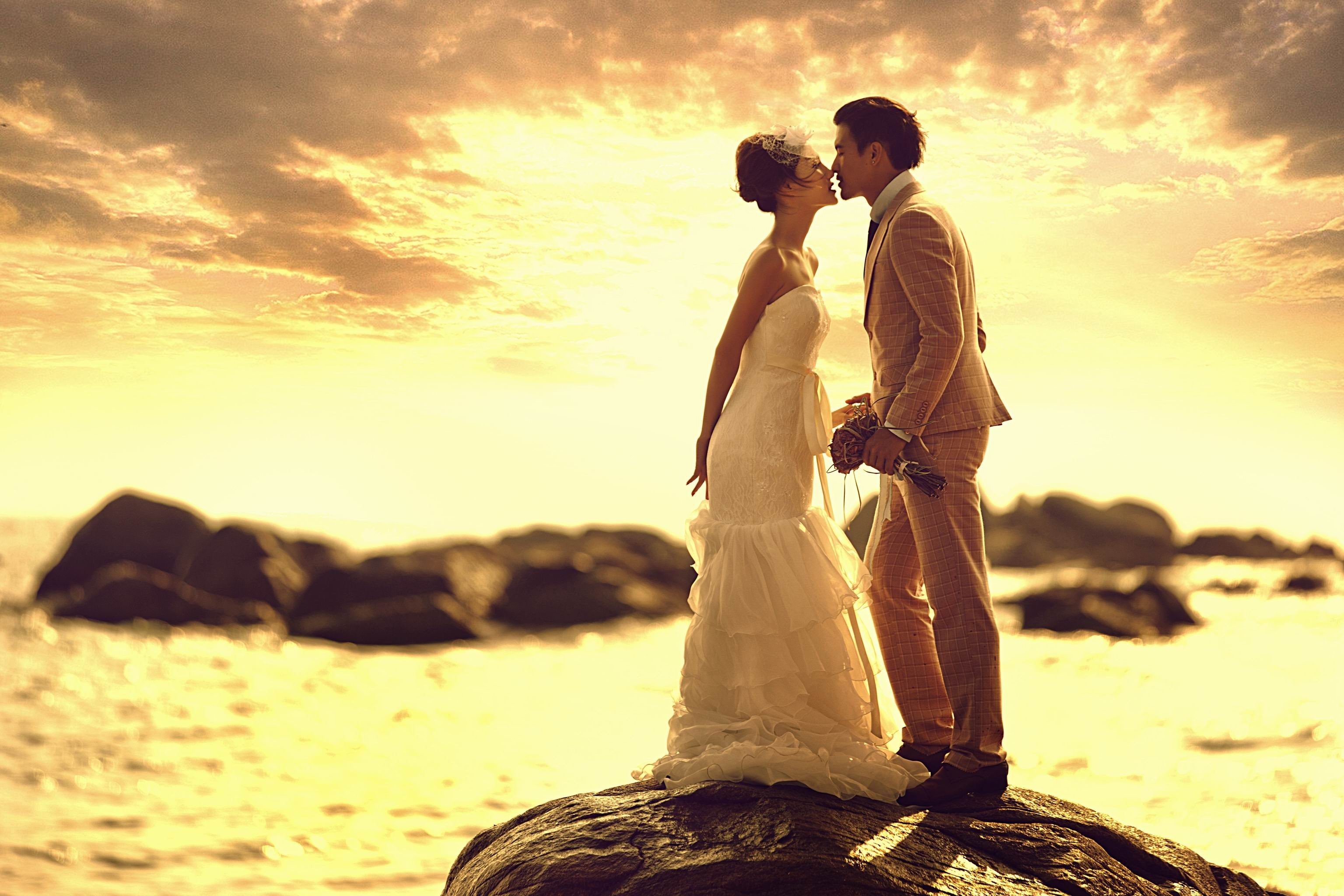 浪漫 爱情 幸福 温馨 love 幸福可以来的慢一些 亲吻 kiss 情侣 结婚