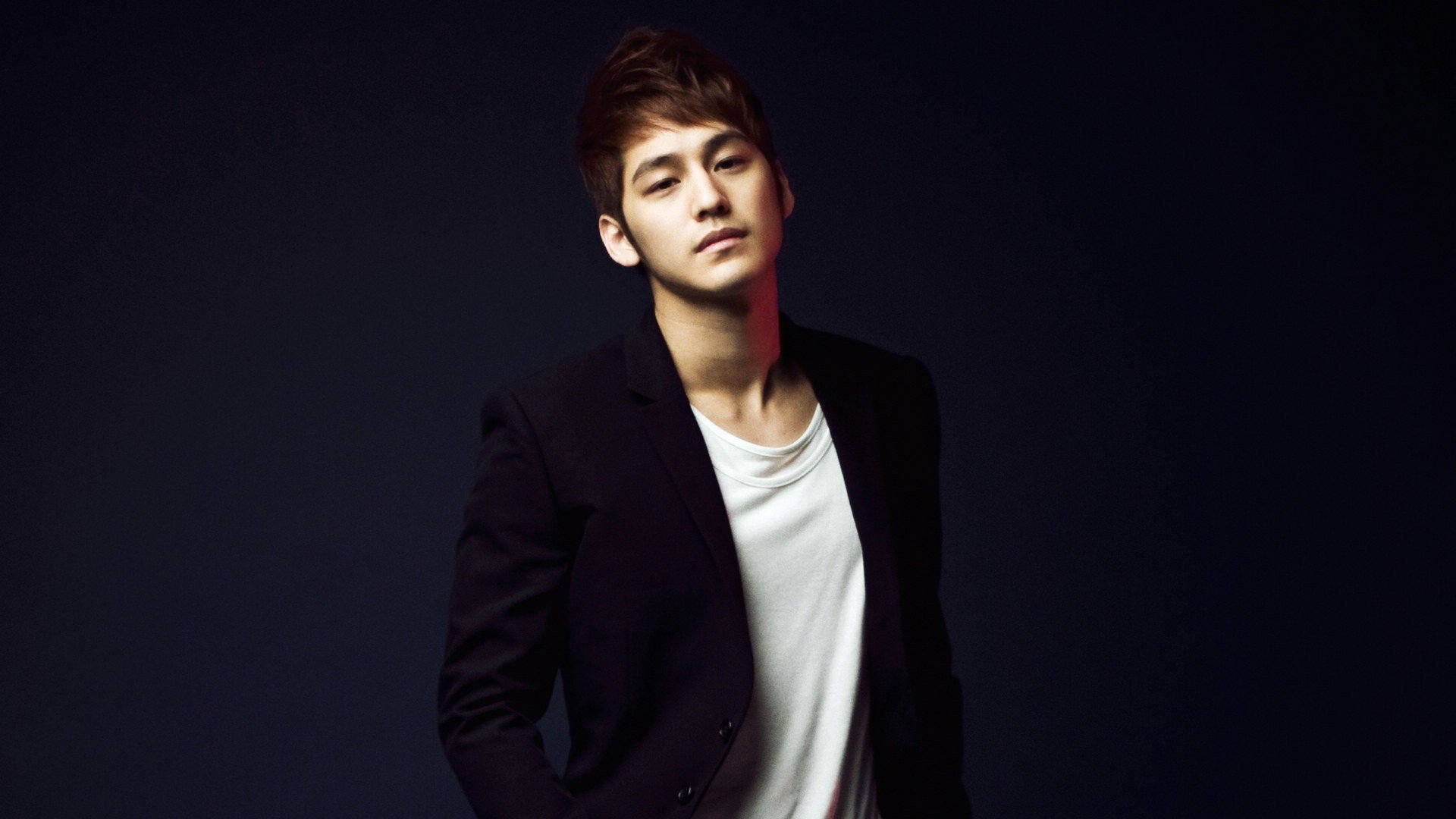 明星 韩国 金范 帅哥