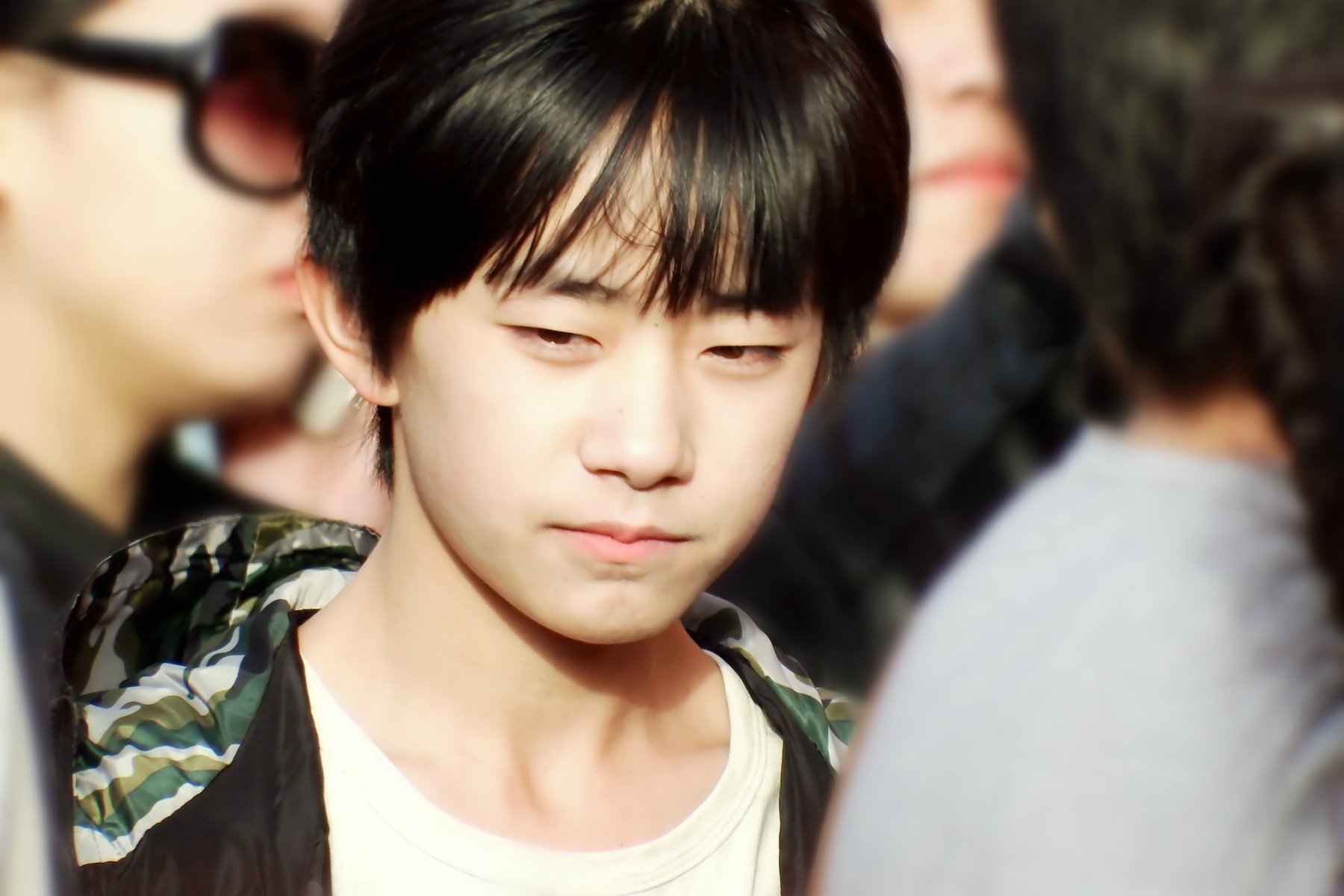 明星 组合 帅哥 TFBOYS 易烊千玺