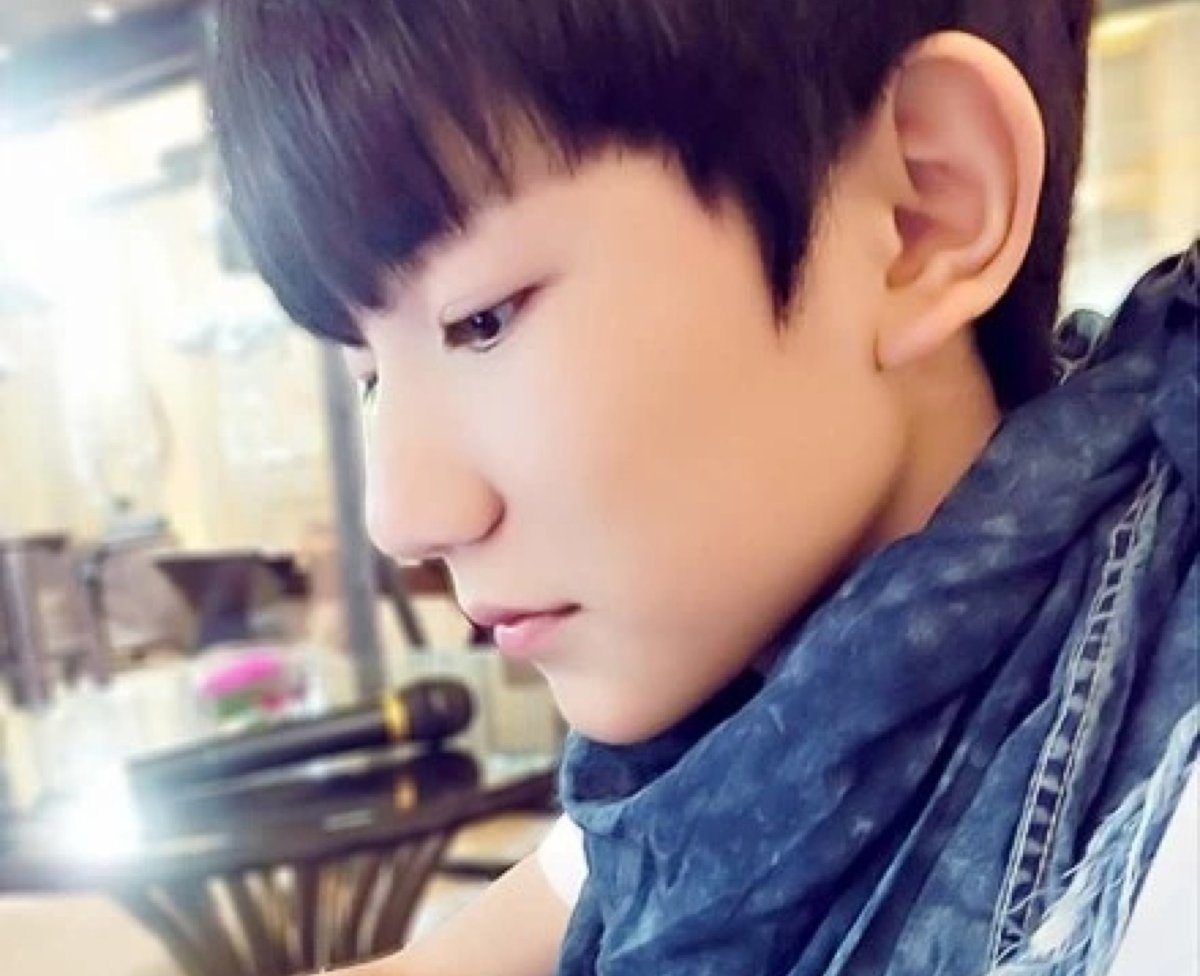 明星 组合 帅哥 TFBOYS