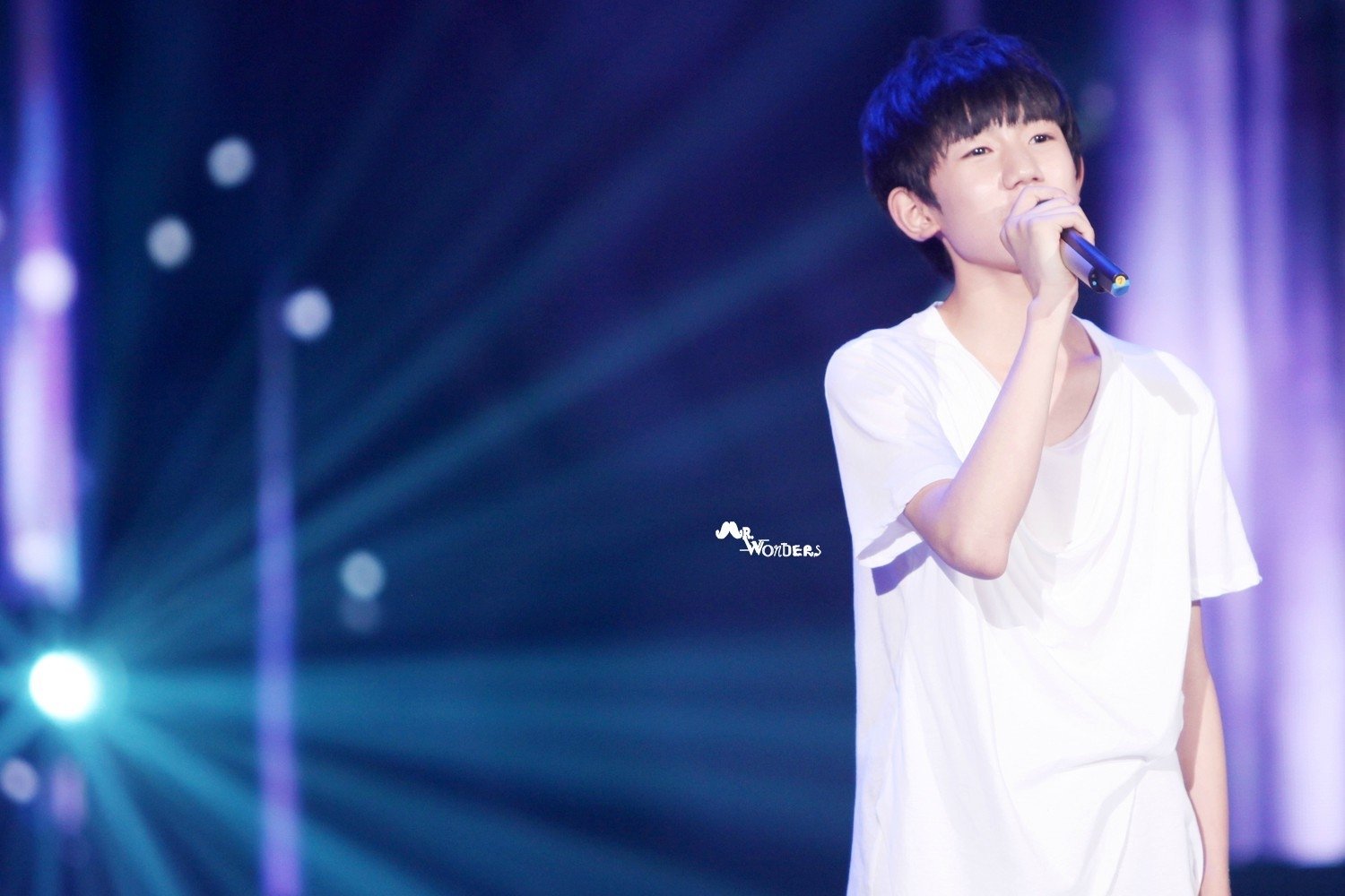 明星 组合 帅哥 TFBOYS 王源