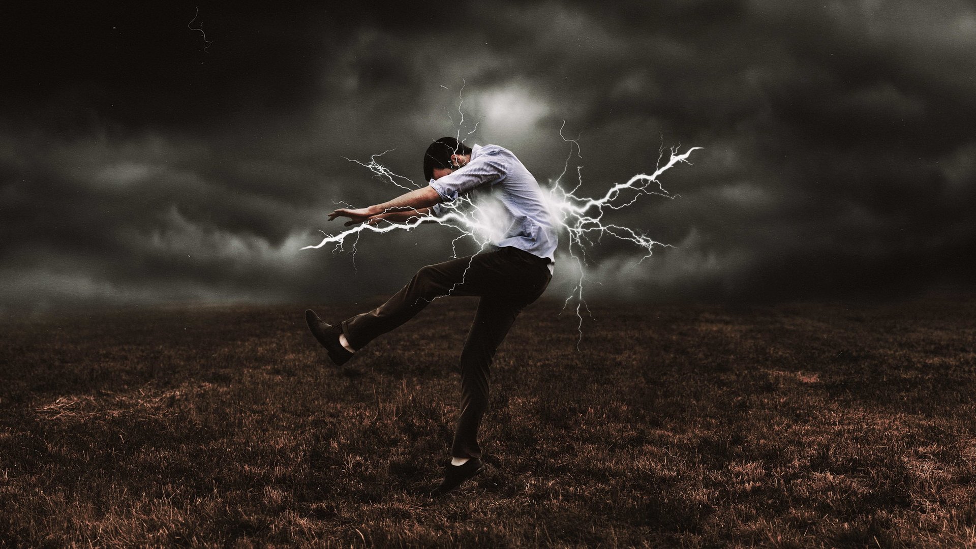 炫酷 特效   德国摄影师 Moritz Aust 100个白日梦