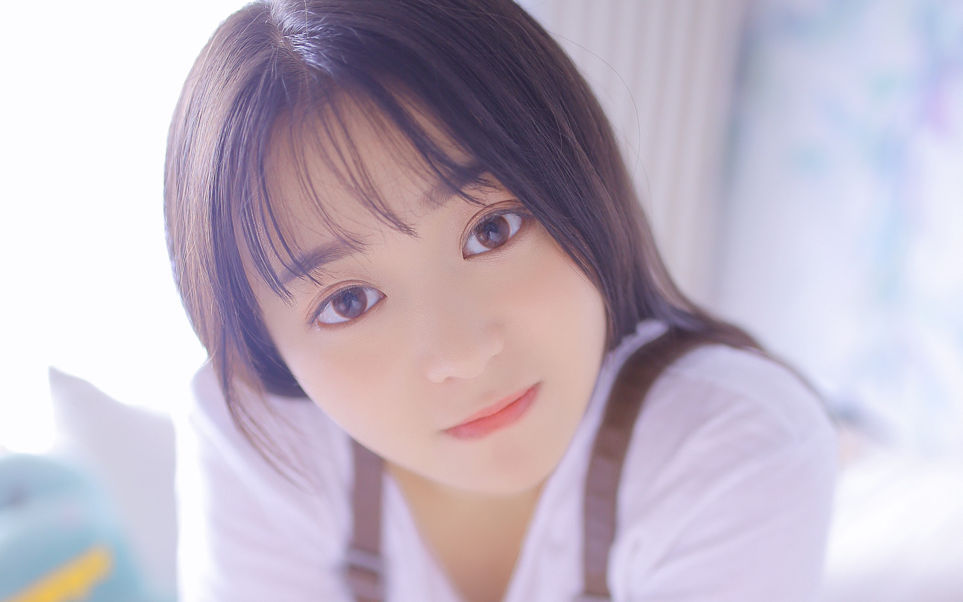 清纯  短发美女  可爱  俏皮  天真