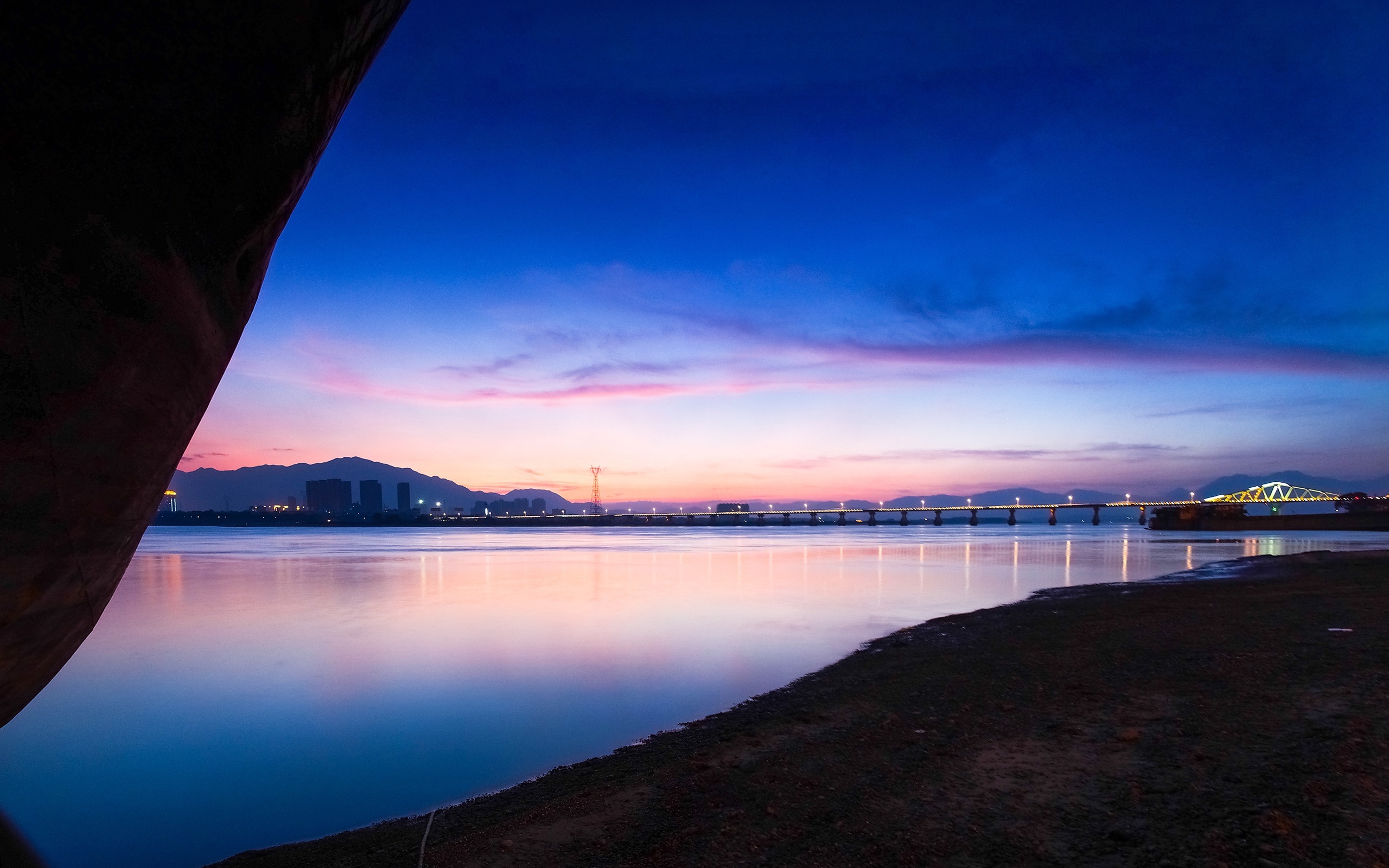 城市夜景 灯光 大桥