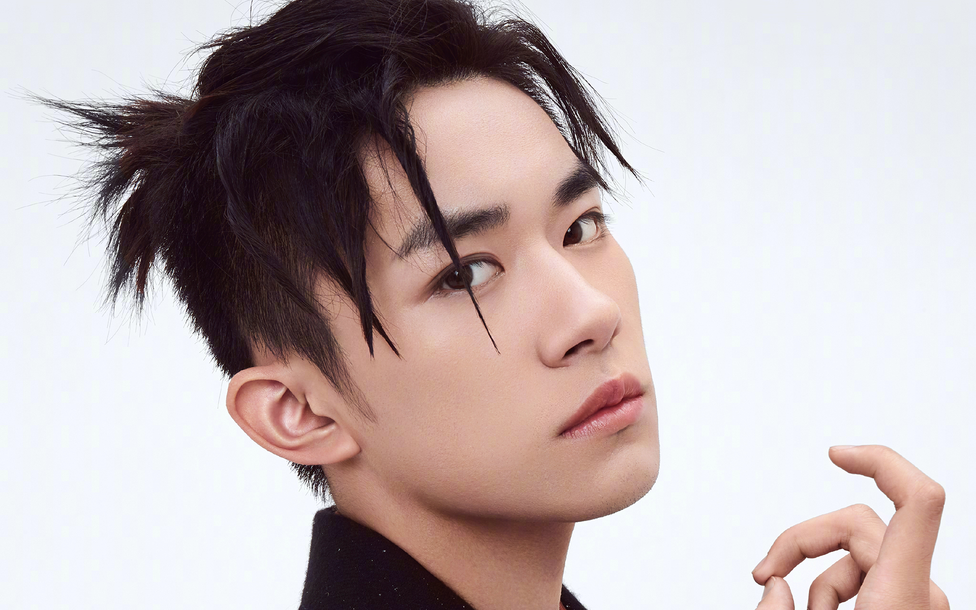 易烊千玺  TFboys  明星 组合