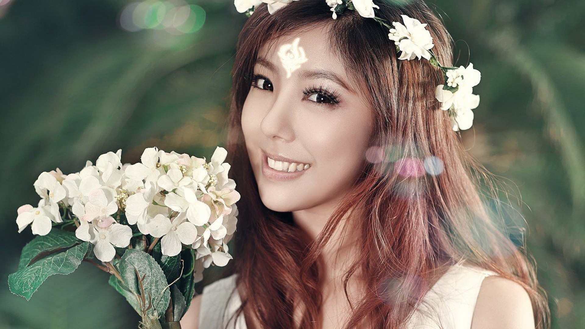 美女 阳光 可爱 宽屏 高清