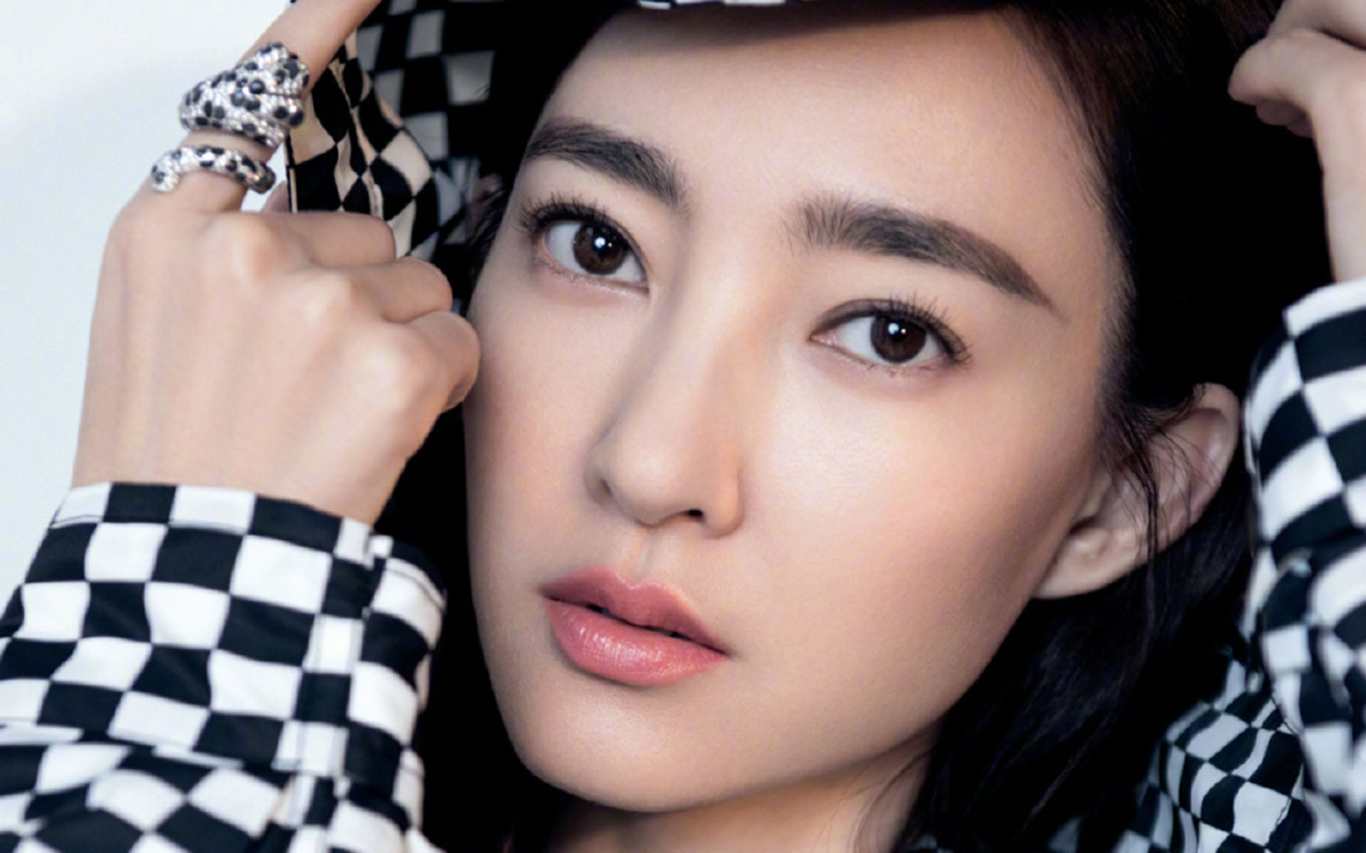 明星风尚 王丽坤