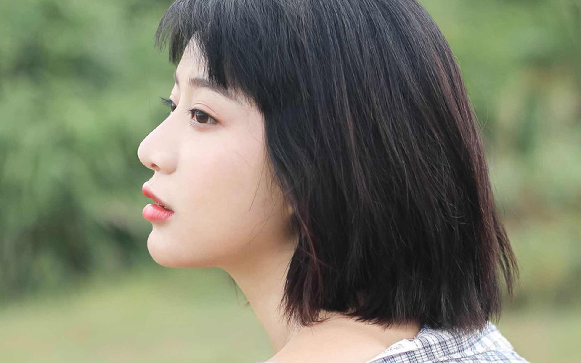 清纯  日式清新  文艺  户外  短发  白皙