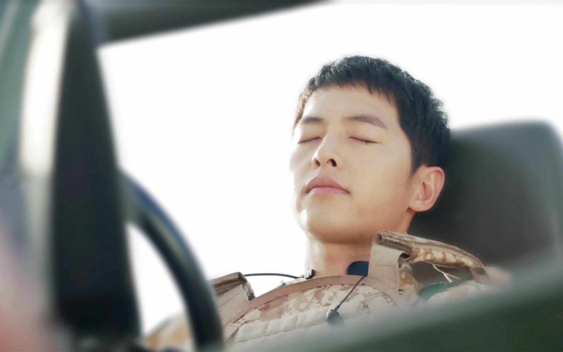 宋仲基 太阳的后裔 花美男 演员 主持人 明星