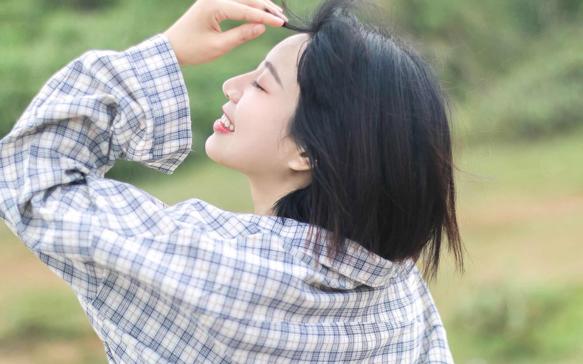 清纯  日式清新  文艺  户外  短发  白皙