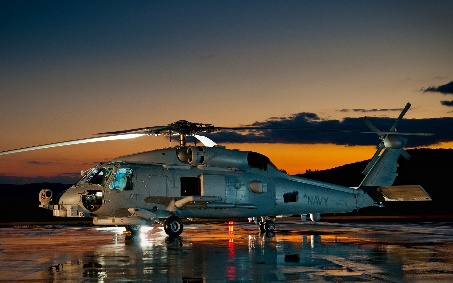 军事 飞机 直升机 黑鹰