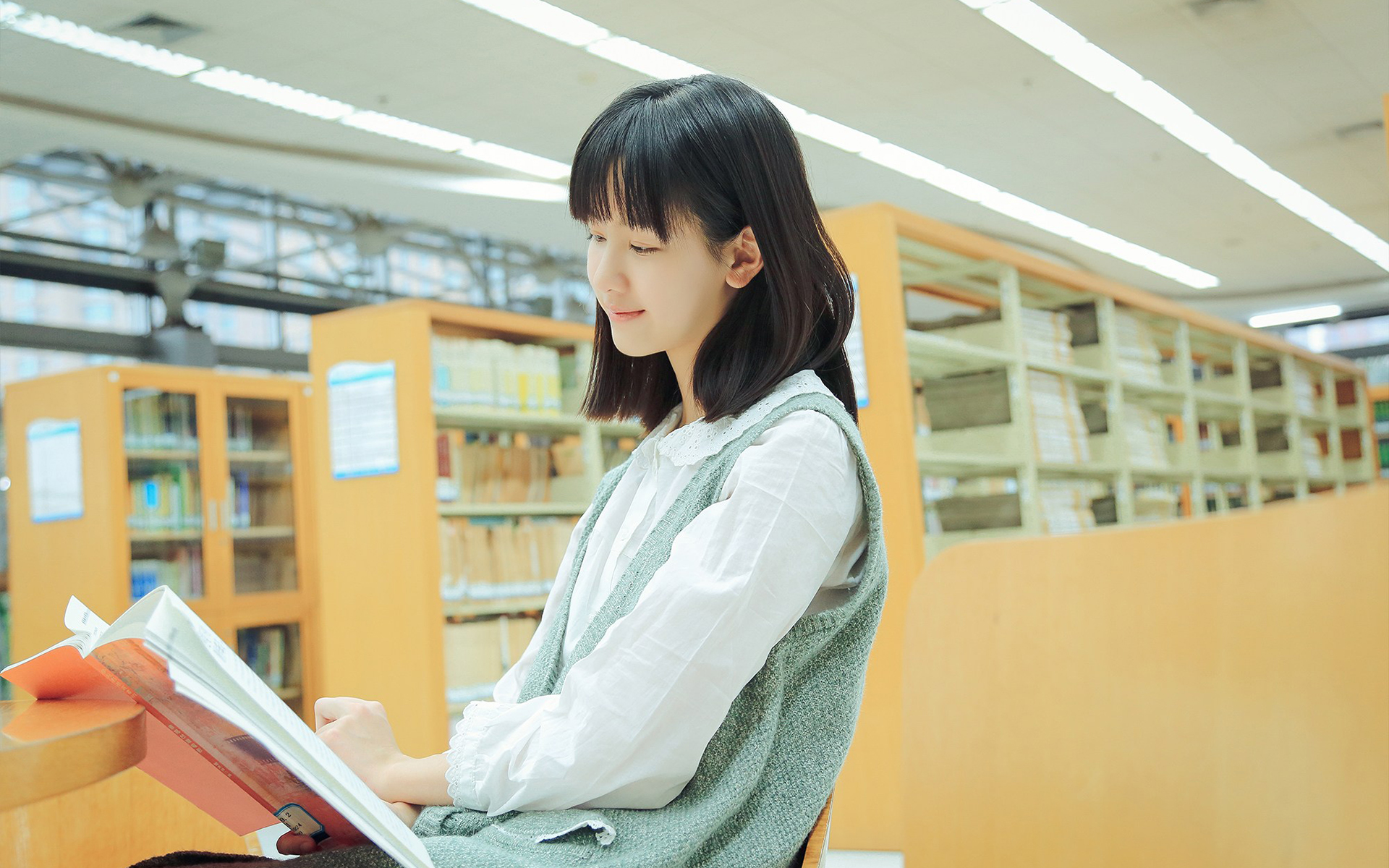 陈都灵 左耳 清纯可爱 萌妹子 演员 模特 明星