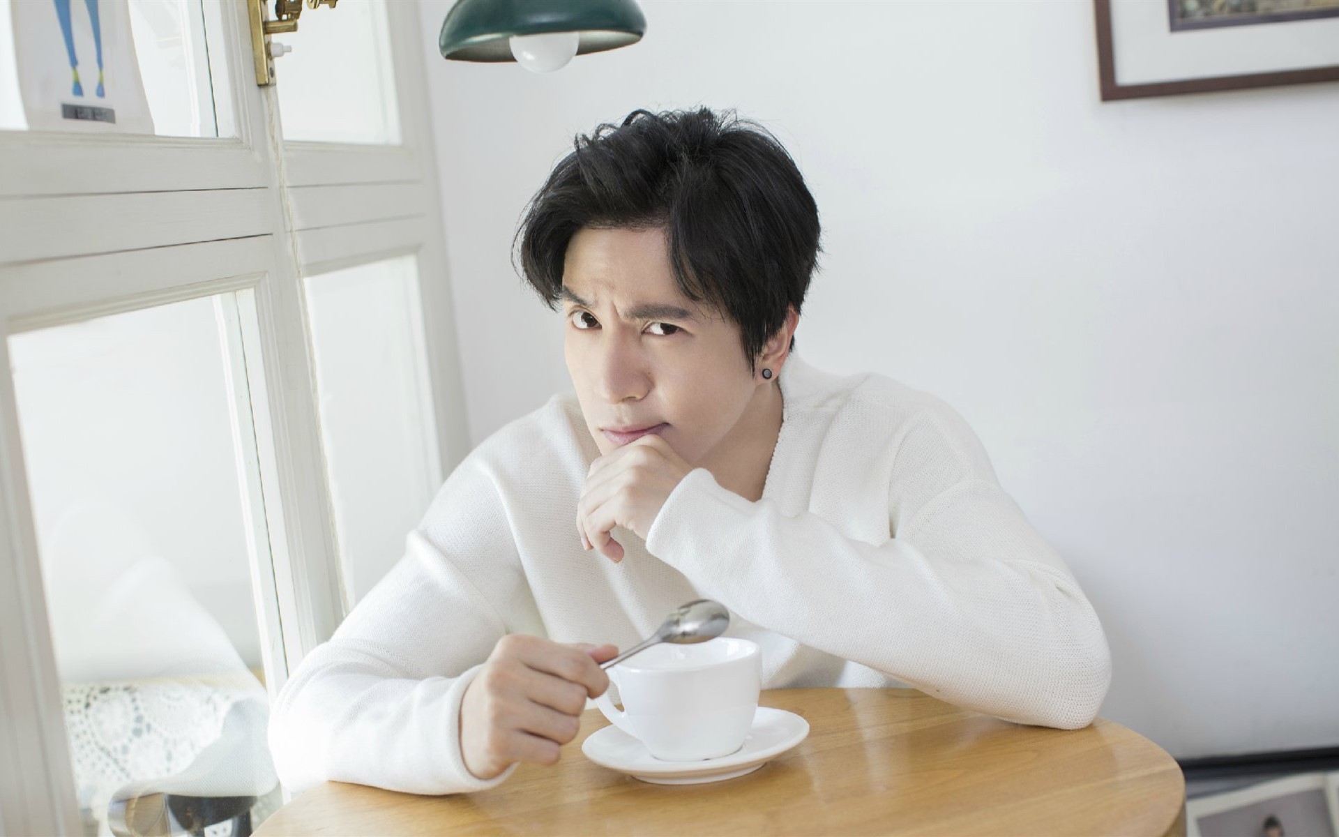 明星 薛之谦 歌手