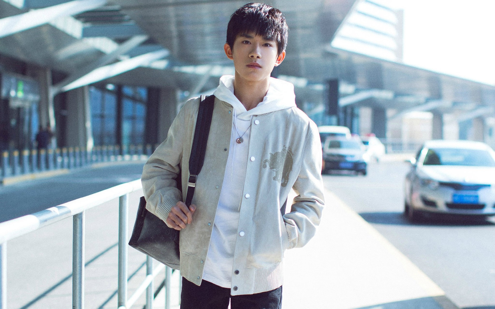 tfboys 易烊千玺 街拍